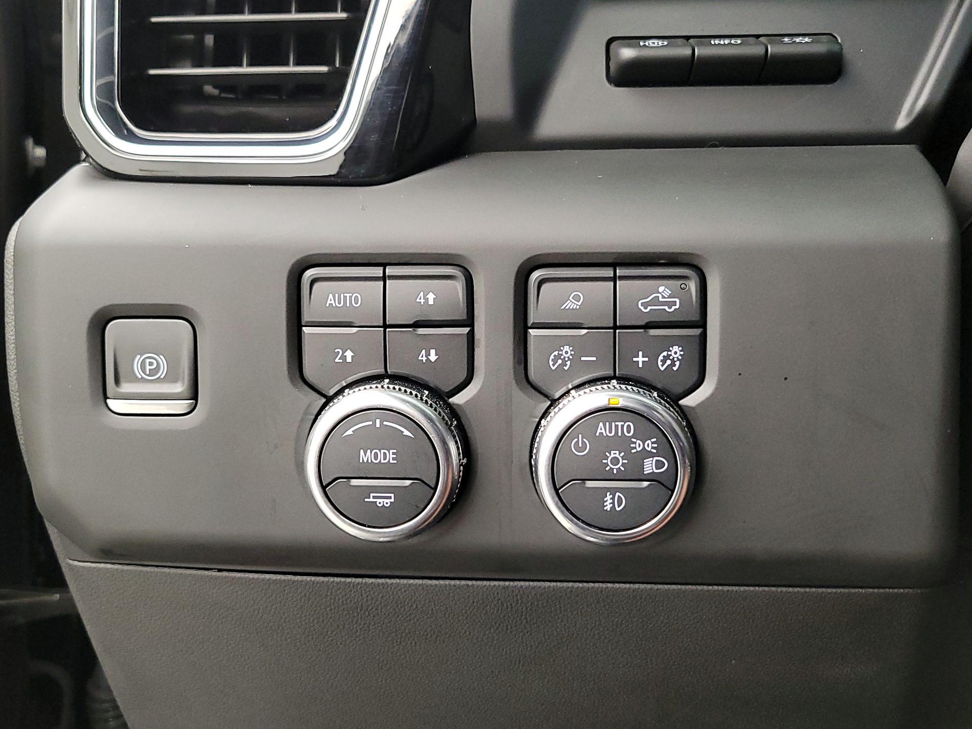 Thumbnail: 2024 GMC Sierra 1500 - 13