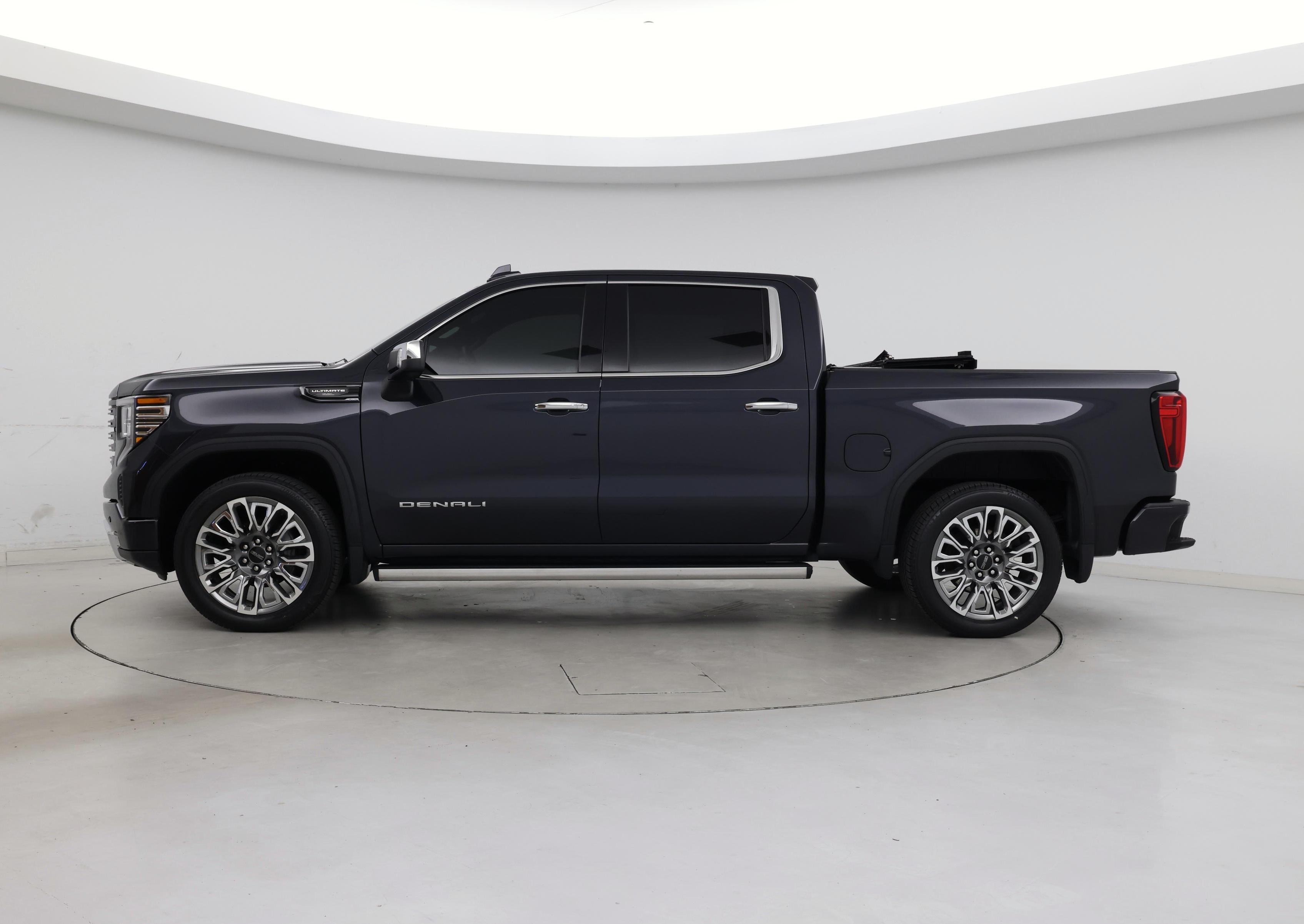 Thumbnail: 2024 GMC Sierra 1500 - 3