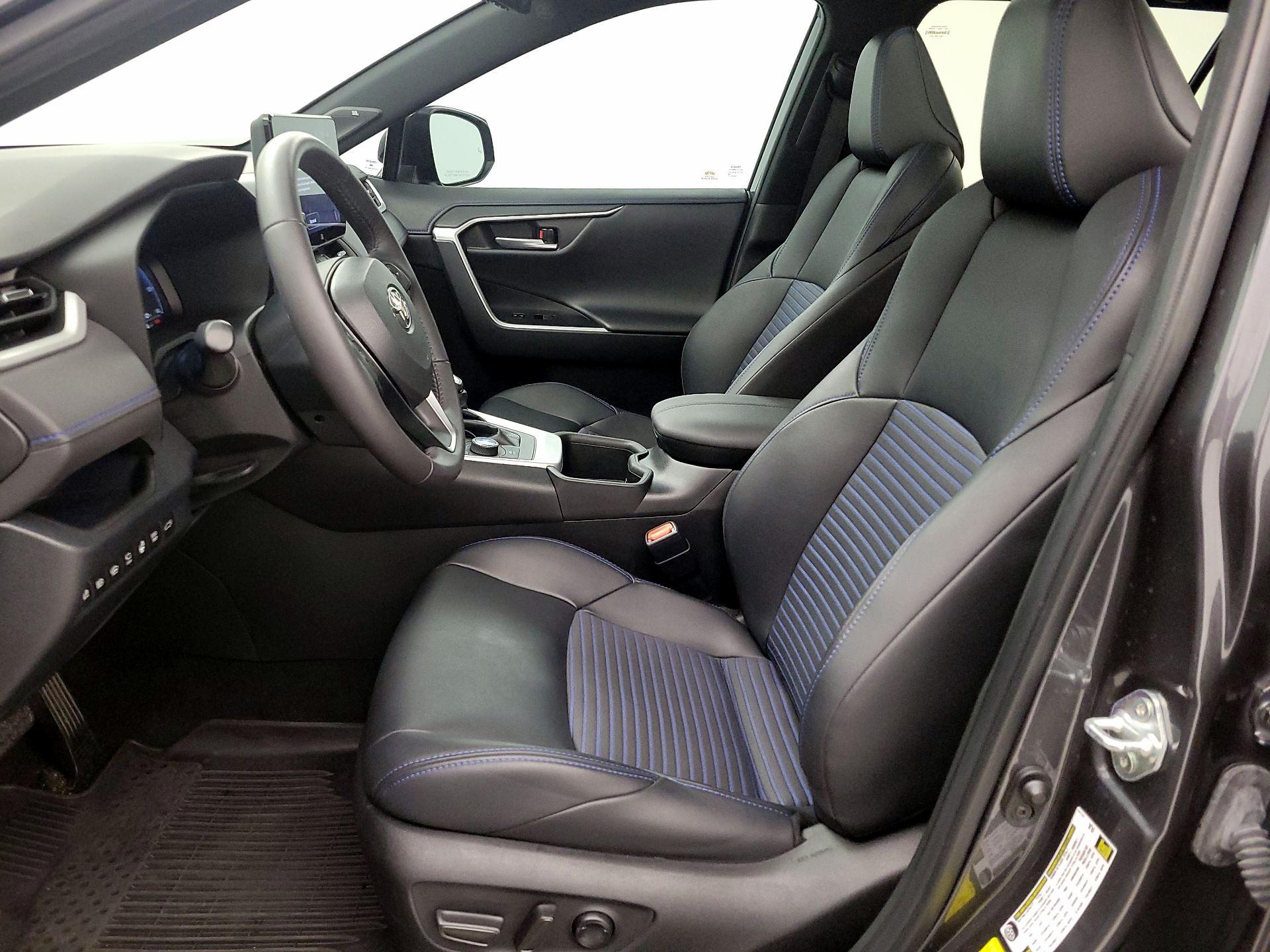 Thumbnail: 2023 Toyota RAV4 - 11