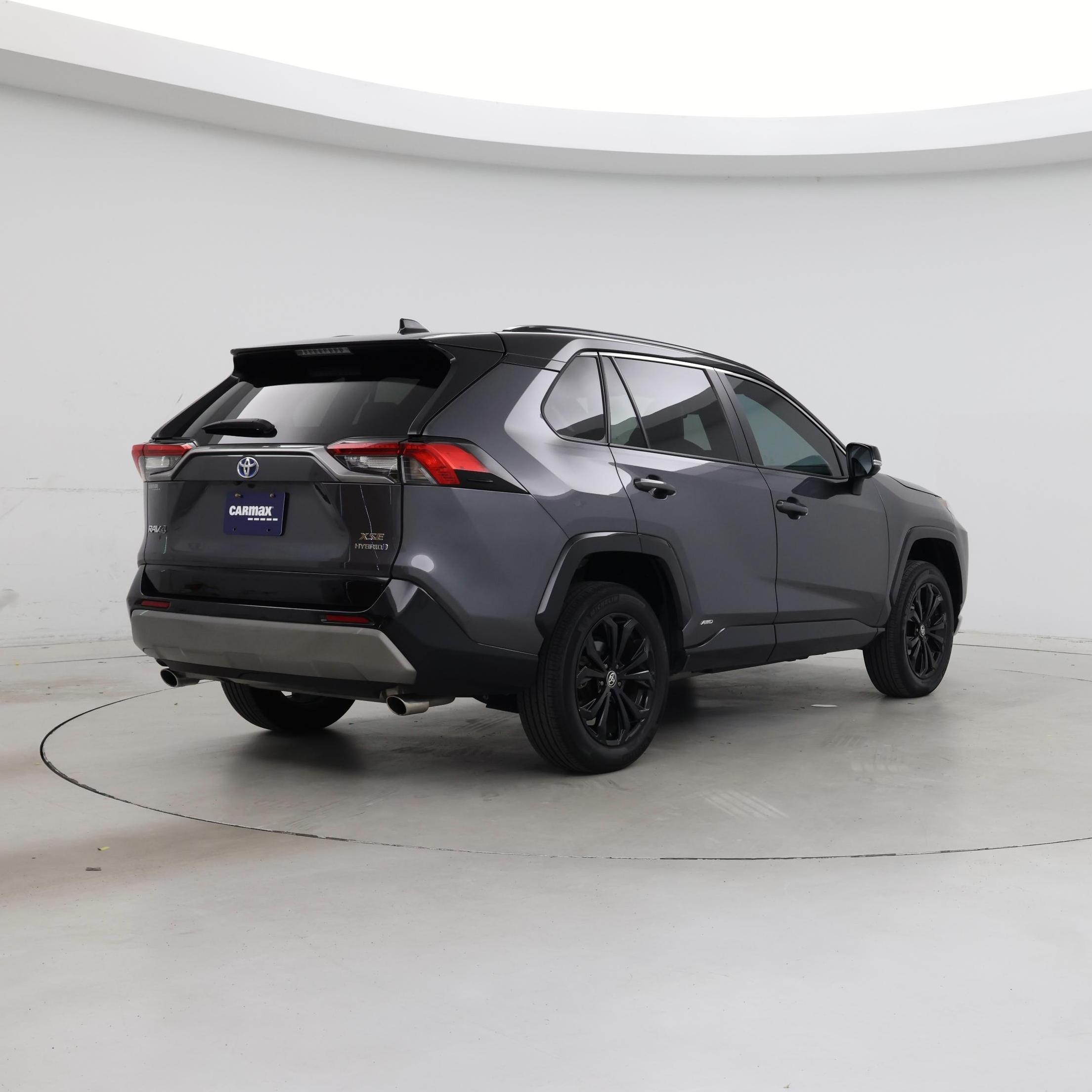 Thumbnail: 2023 Toyota RAV4 - 8