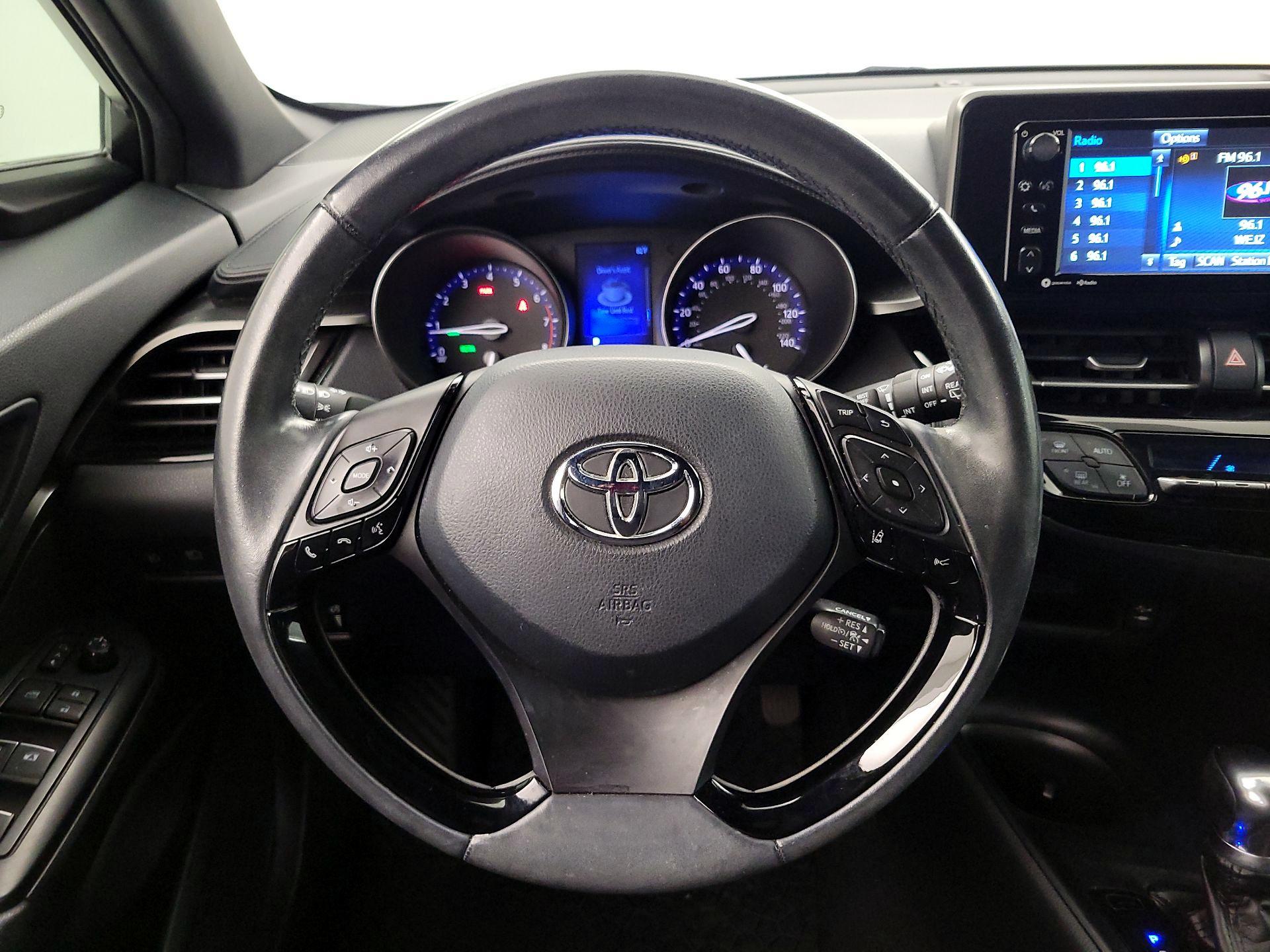 Thumbnail: 2018 Toyota C-HR - 10