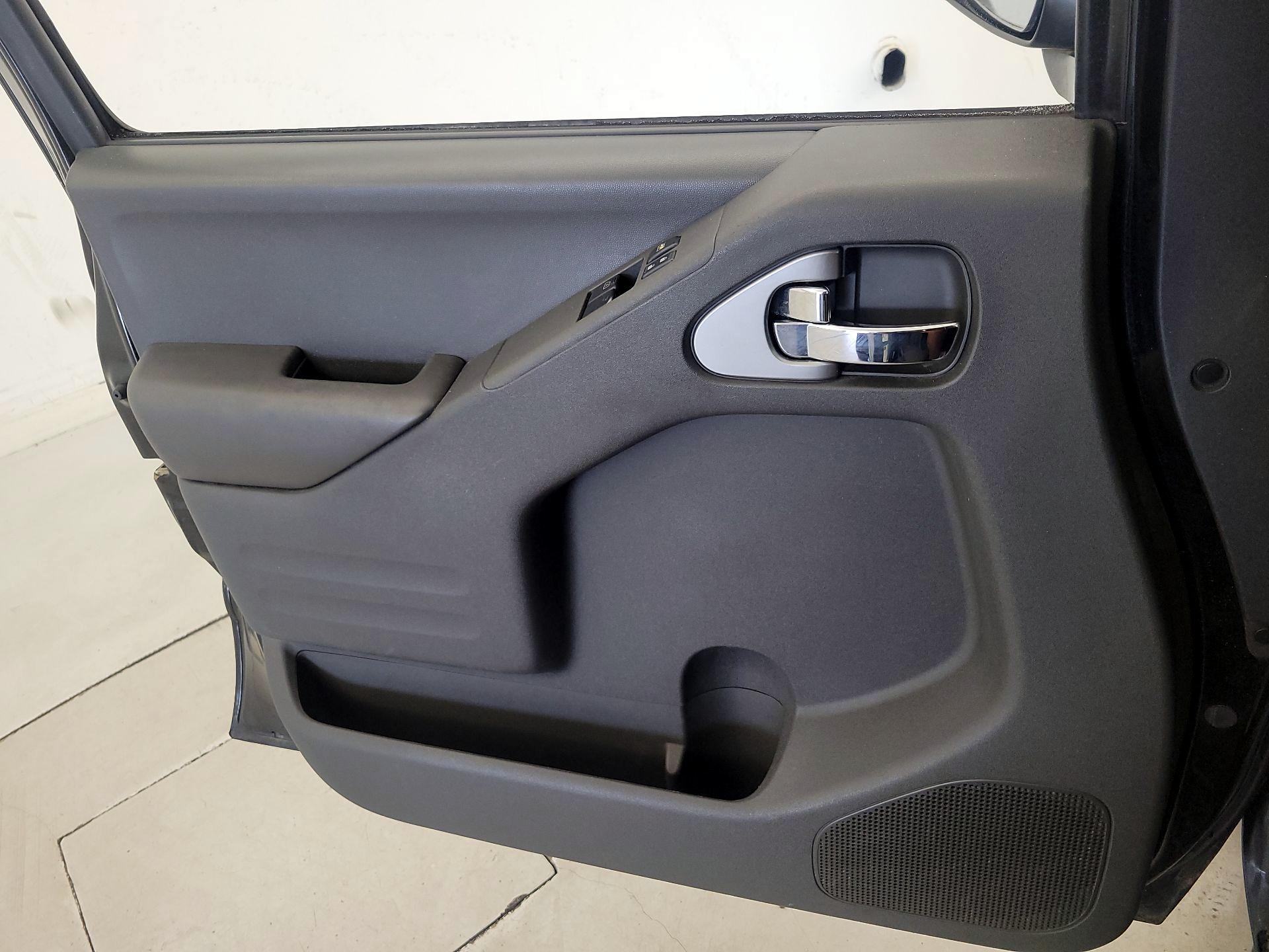 Thumbnail: 2017 Nissan Frontier - 12