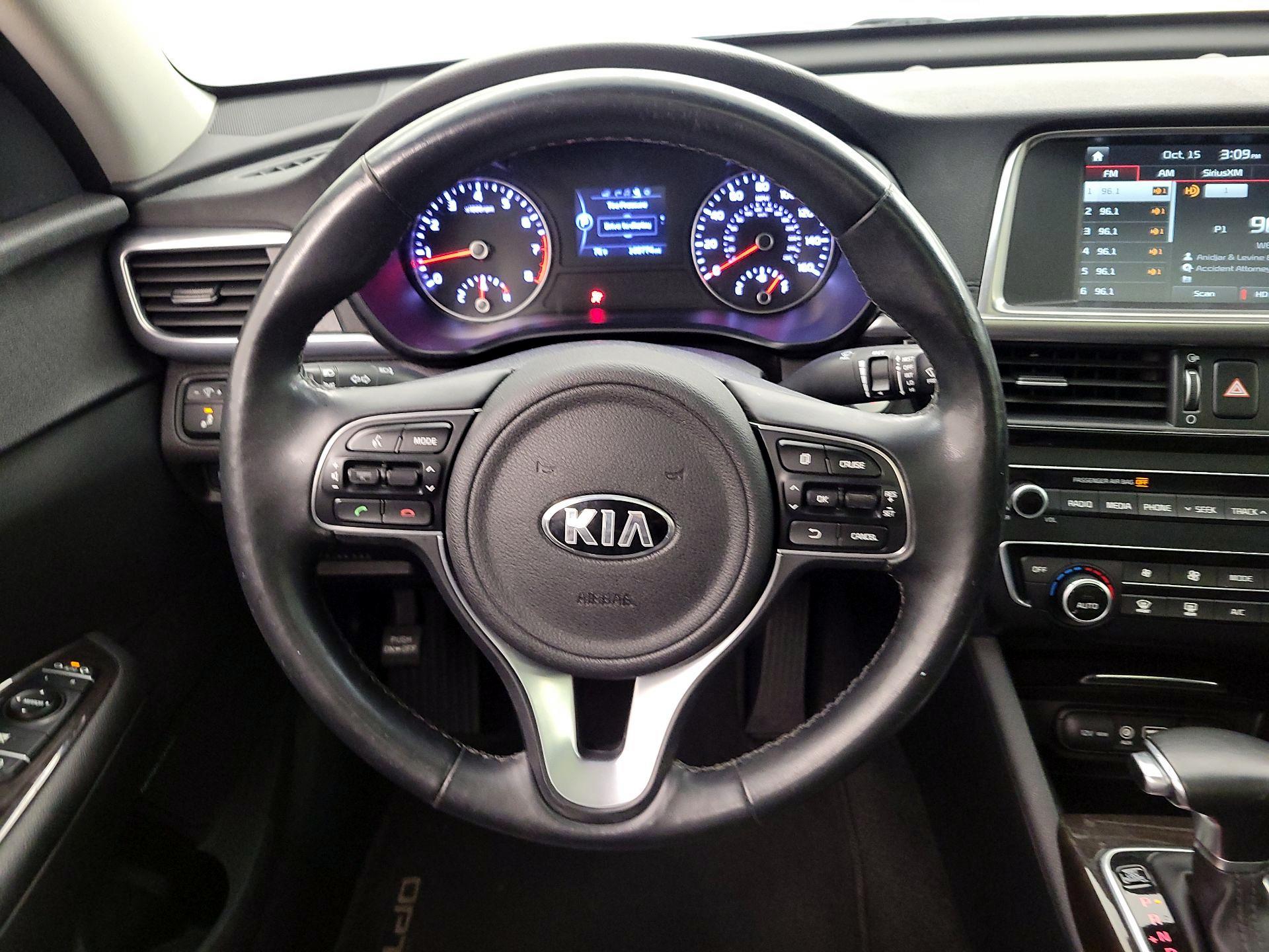 Thumbnail: 2016 Kia Optima - 10