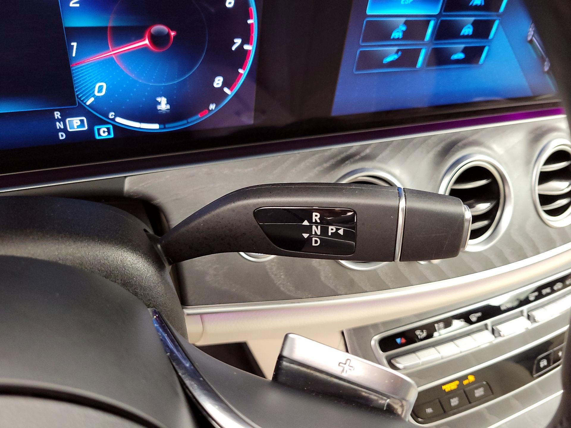 Thumbnail: 2022 Mercedes-Benz E-Class - 18