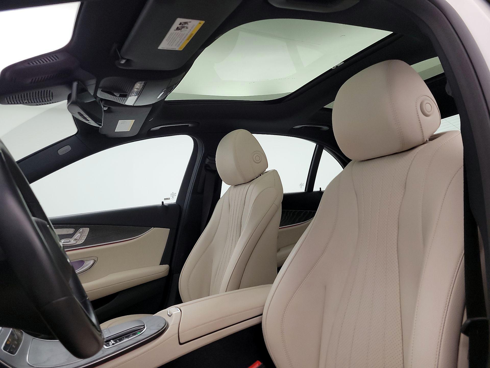 Thumbnail: 2022 Mercedes-Benz E-Class - 20