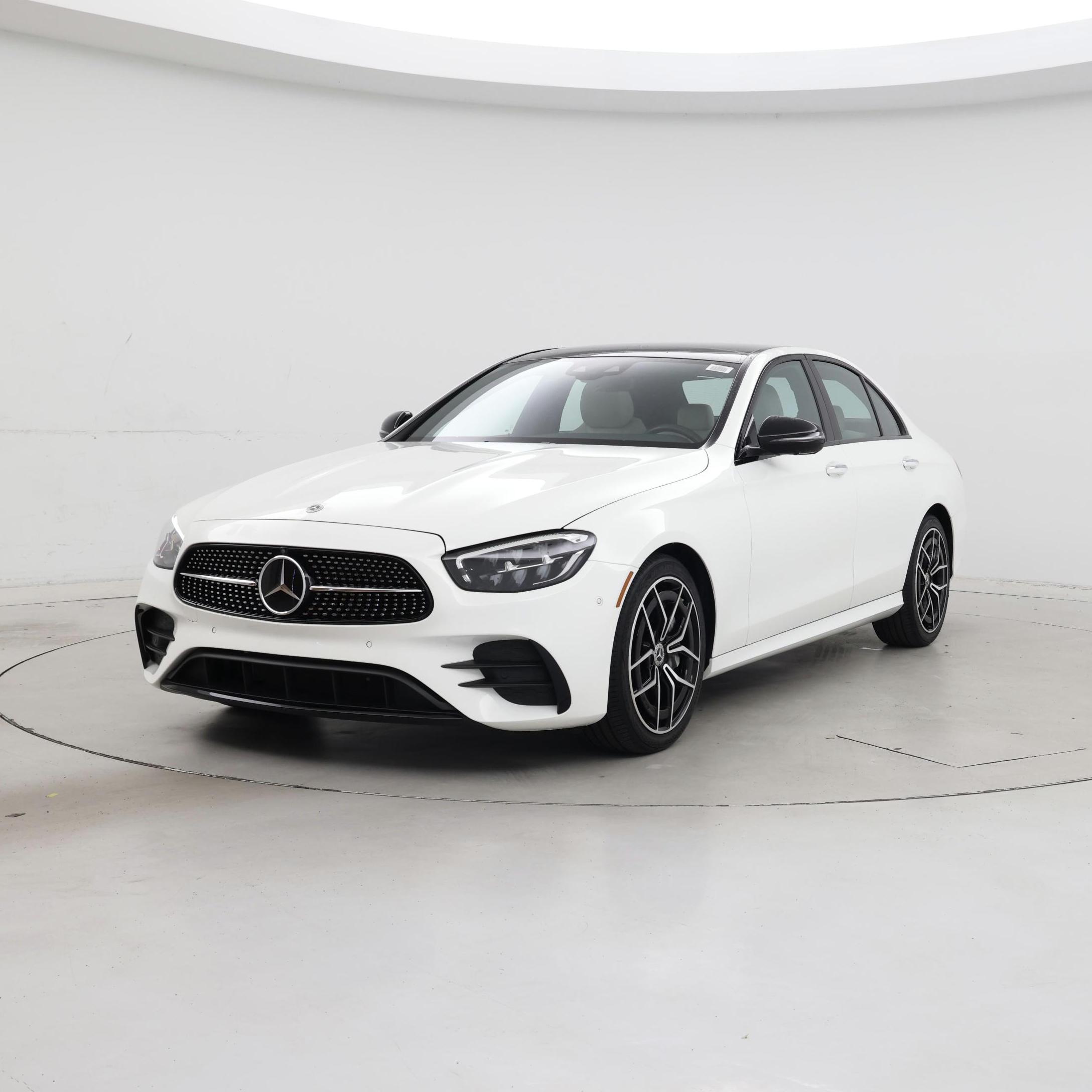 Thumbnail: 2022 Mercedes-Benz E-Class - 4