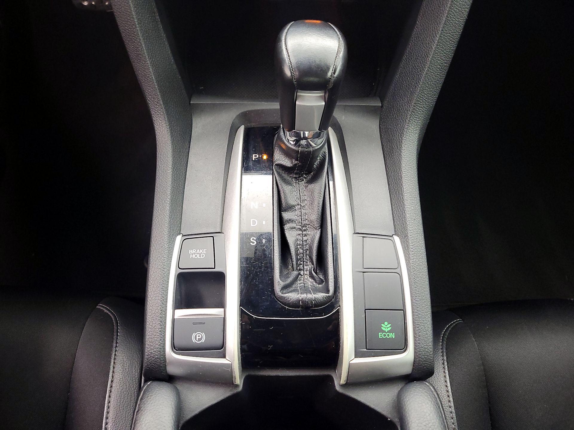 Thumbnail: 2019 Honda Civic - 17