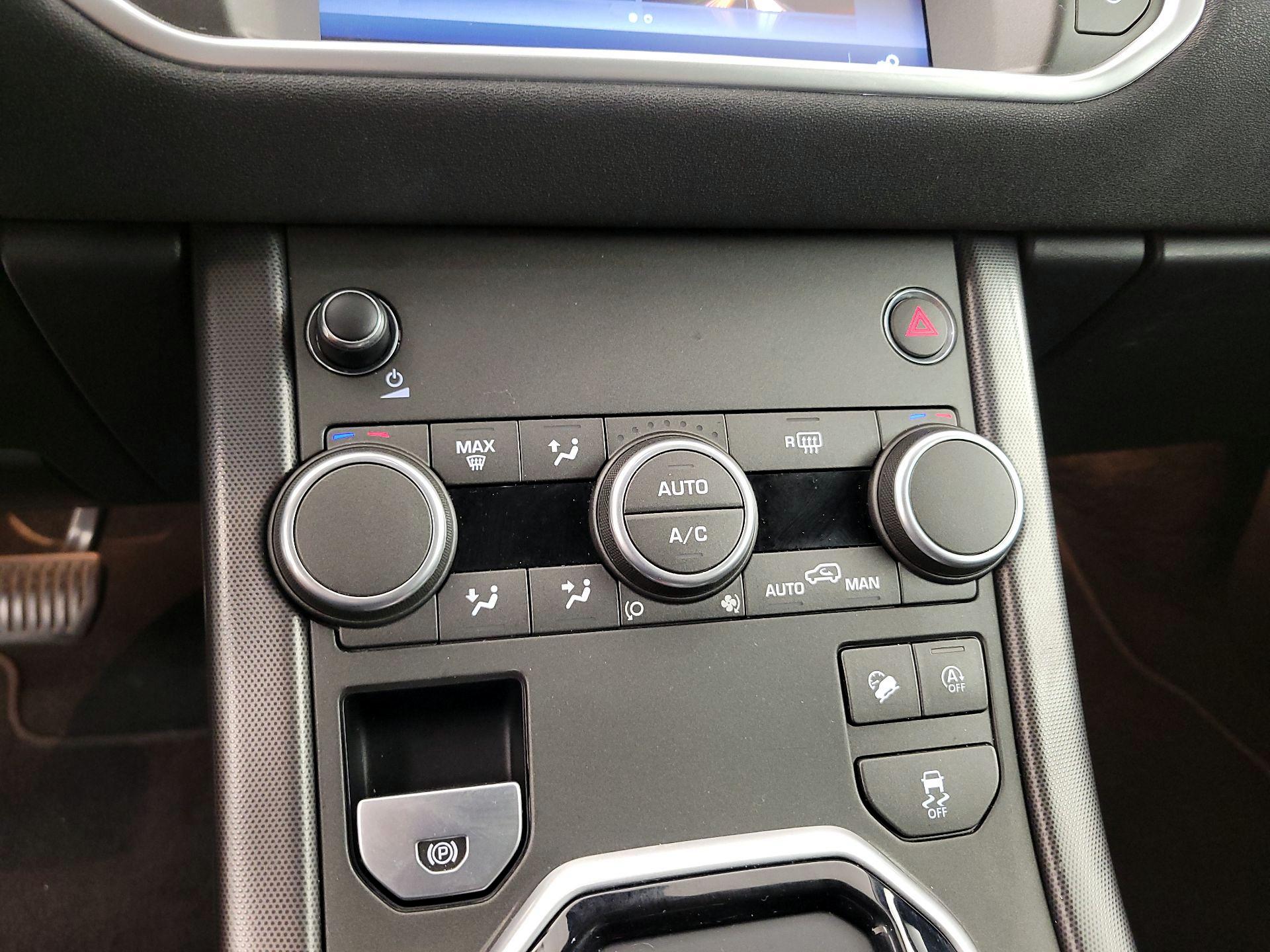 Thumbnail: 2018 Land Rover Range Rover Evoque - 17