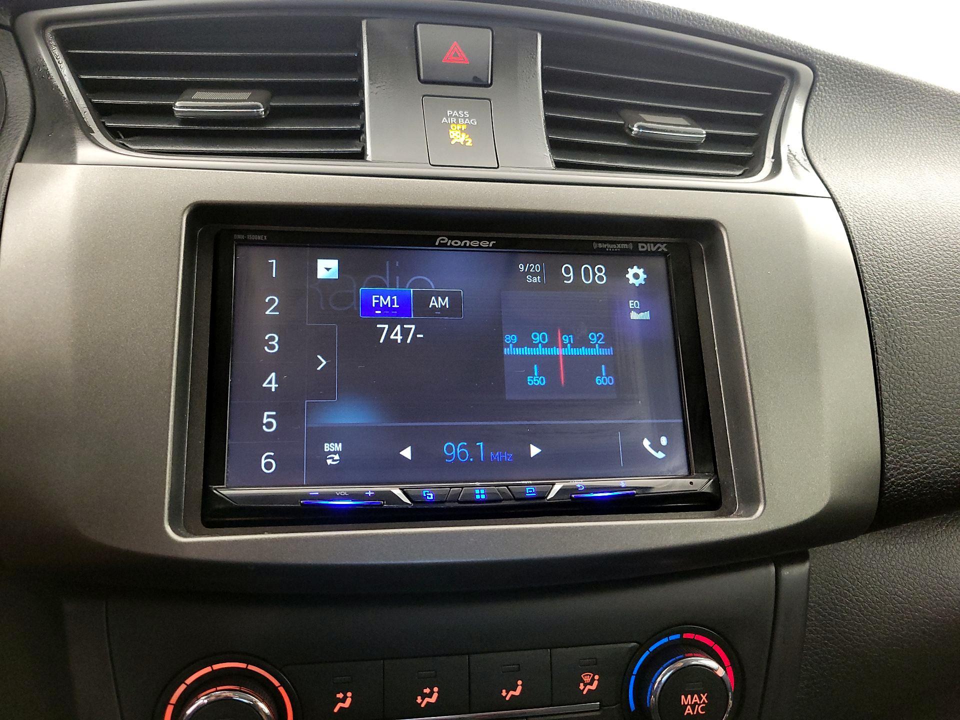 Thumbnail: 2019 Nissan Sentra - 15
