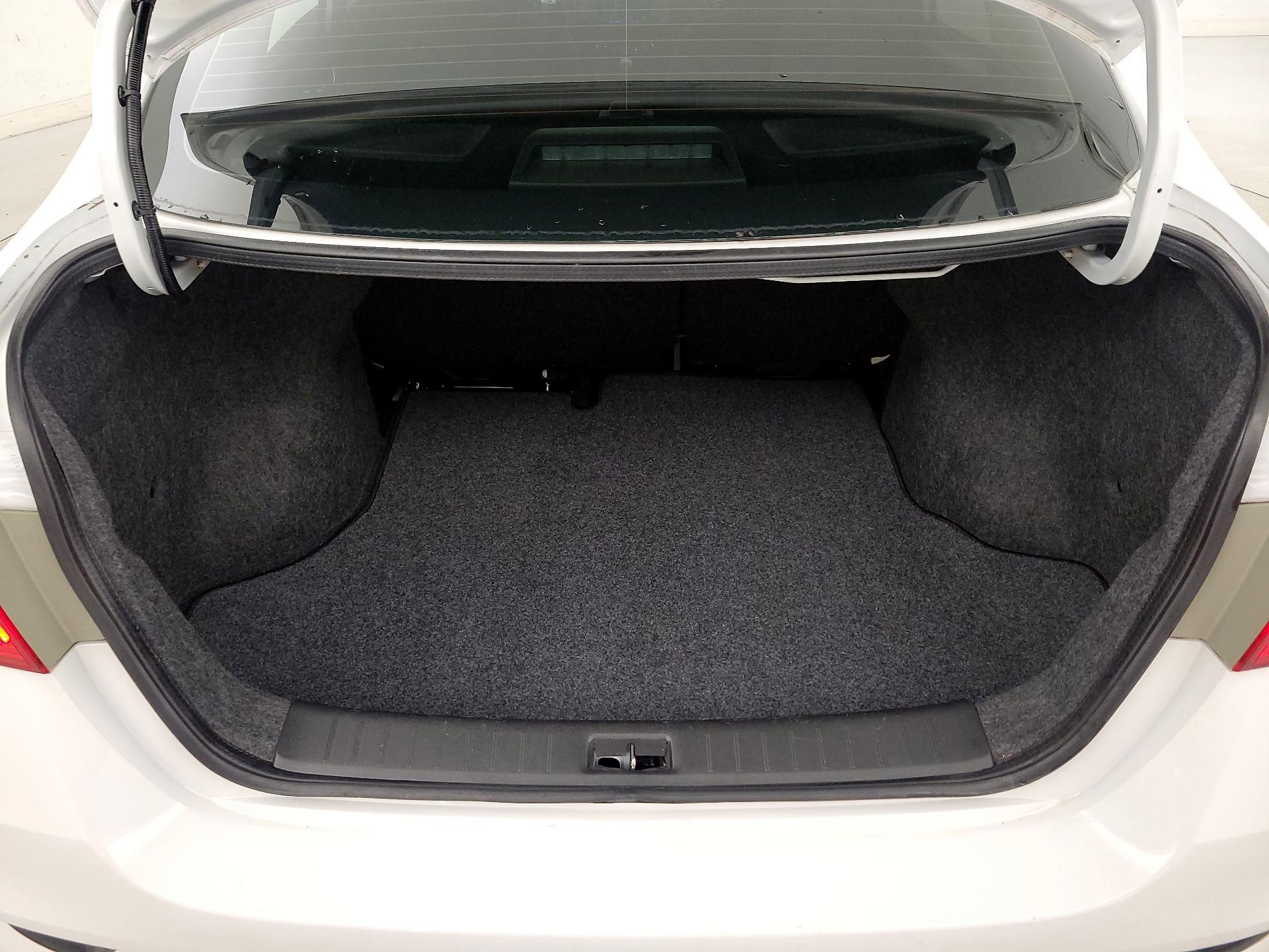 Thumbnail: 2019 Nissan Sentra - 20