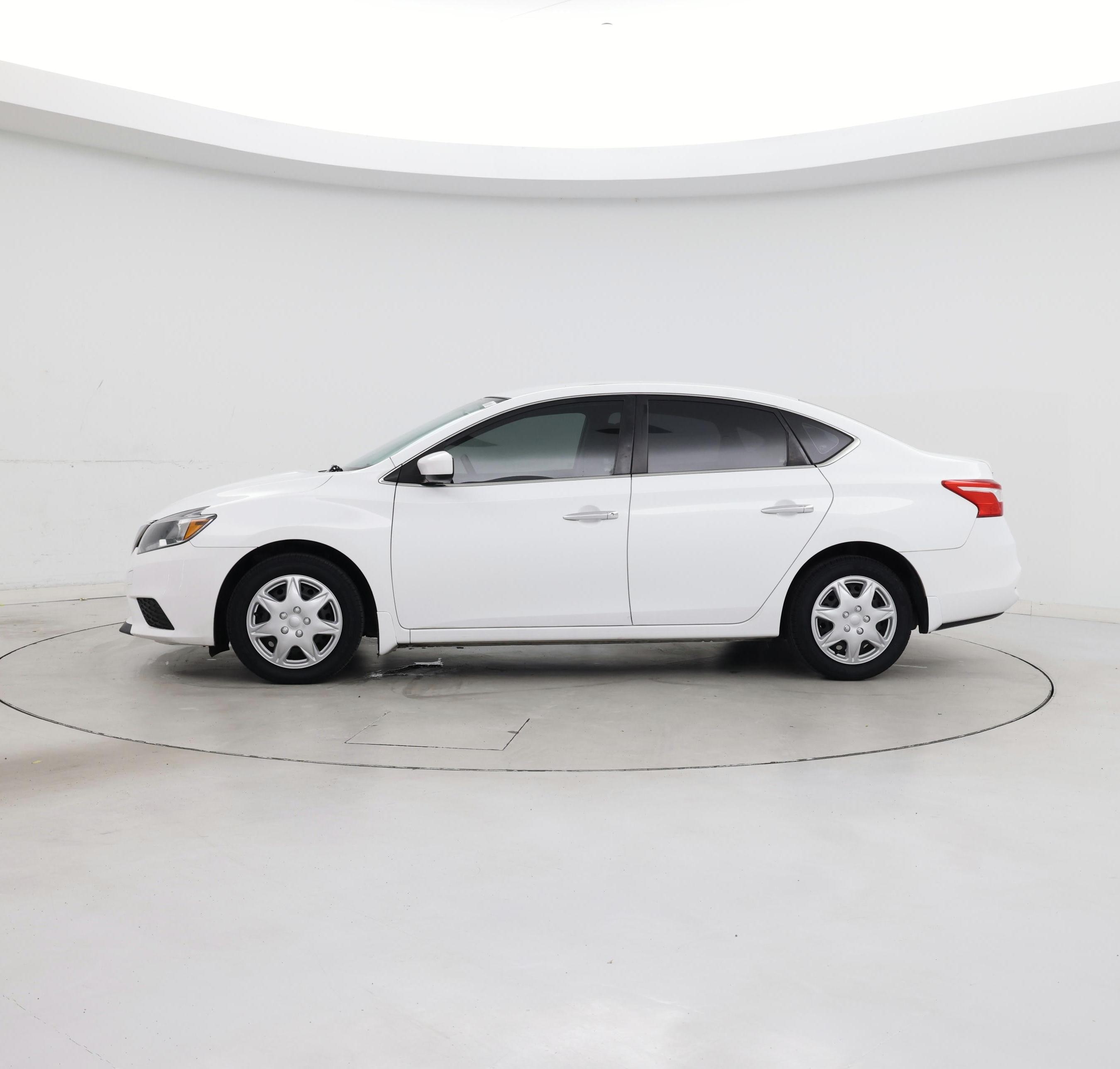 Thumbnail: 2019 Nissan Sentra - 3