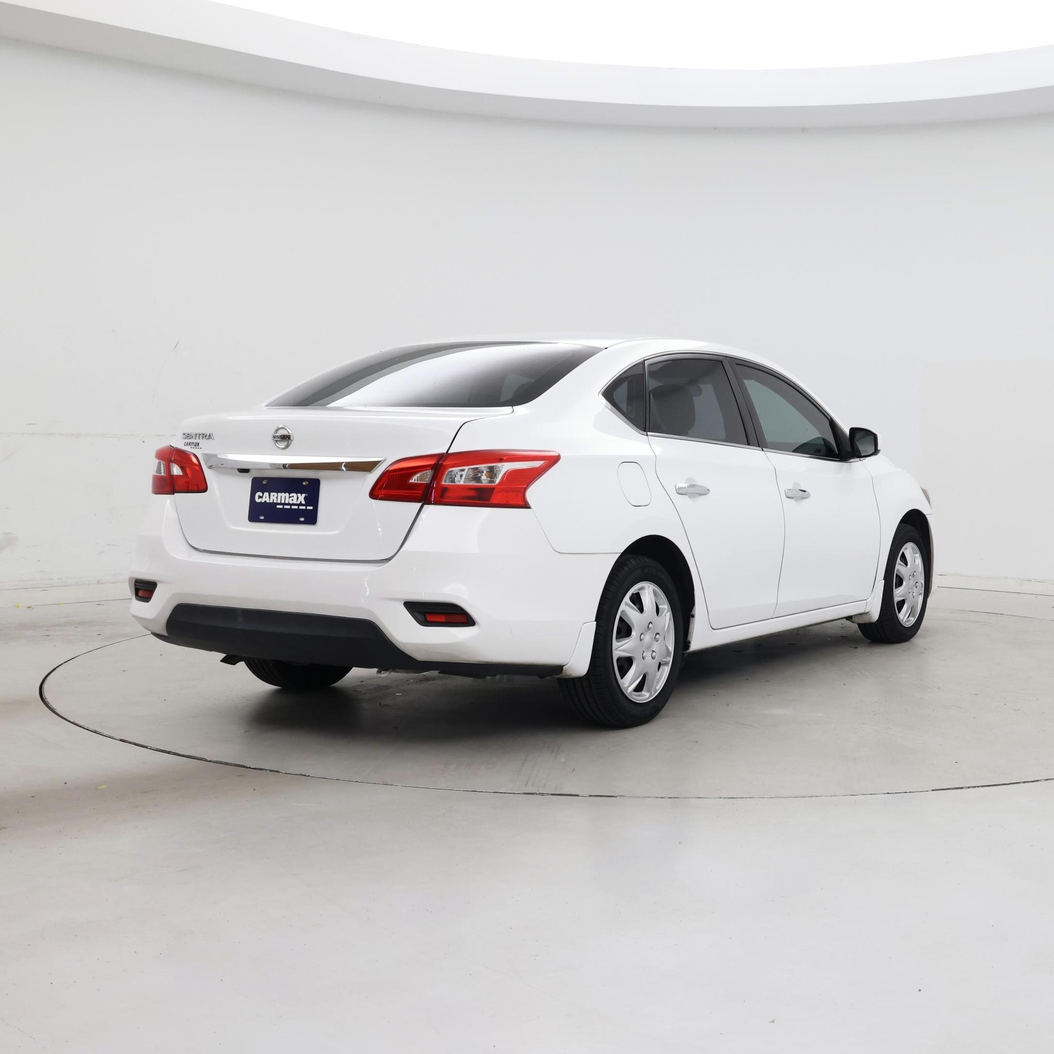 Thumbnail: 2019 Nissan Sentra - 8