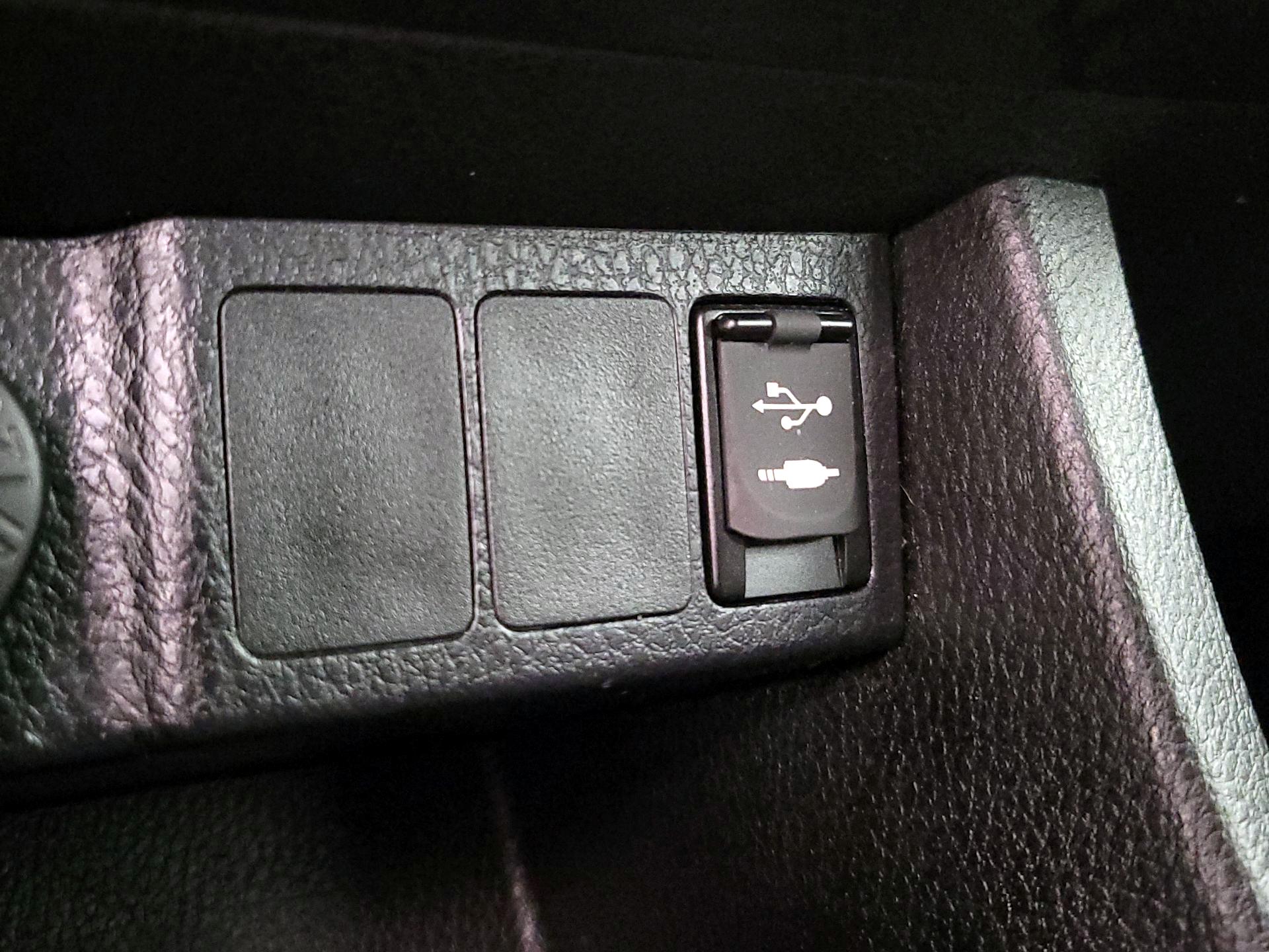 Thumbnail: 2019 Toyota Corolla - 18