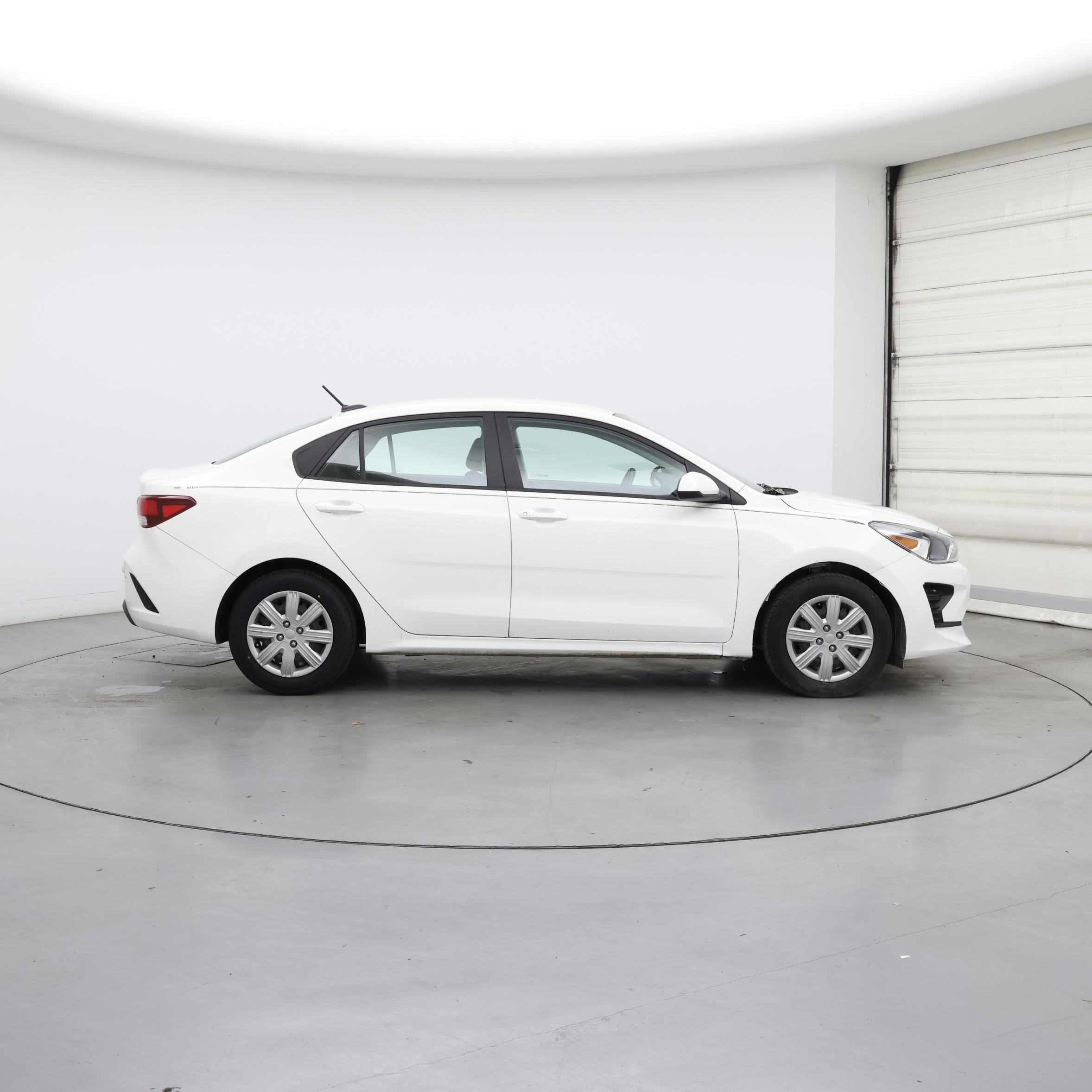 Thumbnail: 2021 Kia Rio - 7