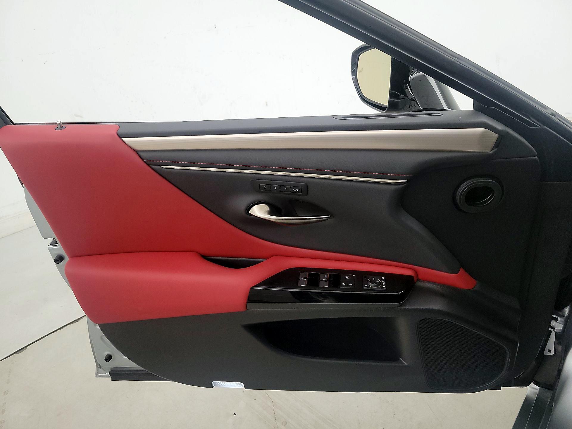 Thumbnail: 2023 Lexus ES - 12