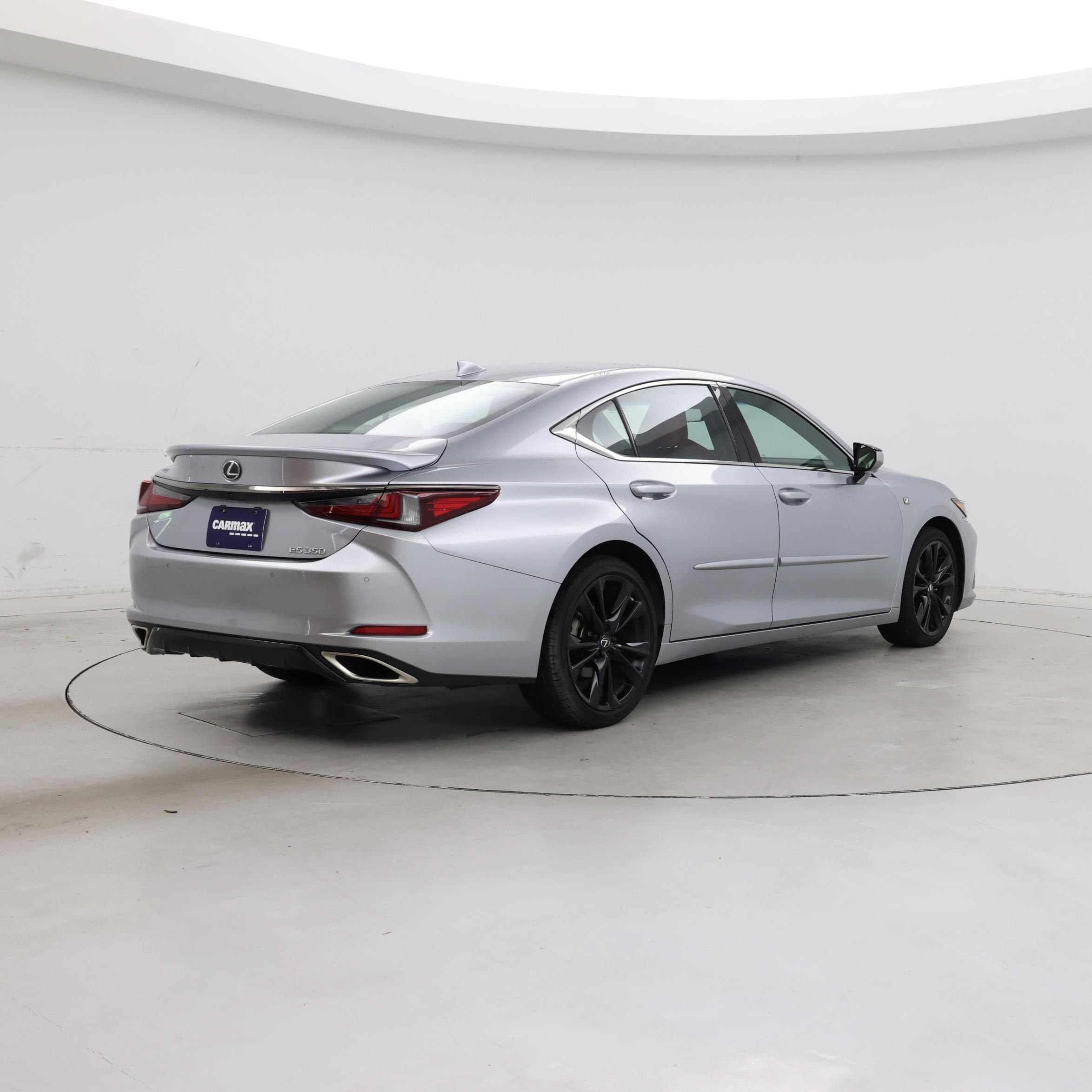 Thumbnail: 2023 Lexus ES - 8