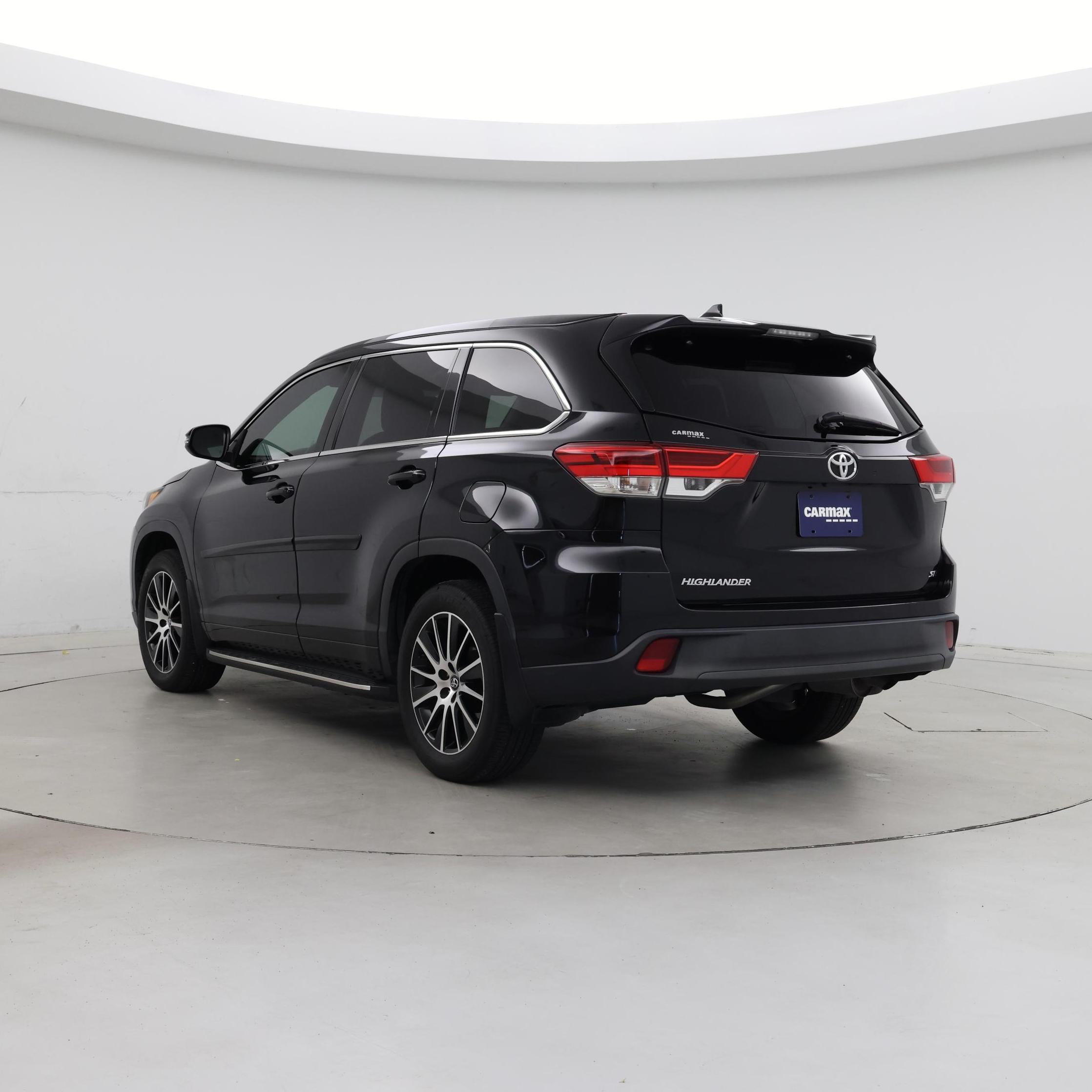 Thumbnail: 2018 Toyota Highlander - 2