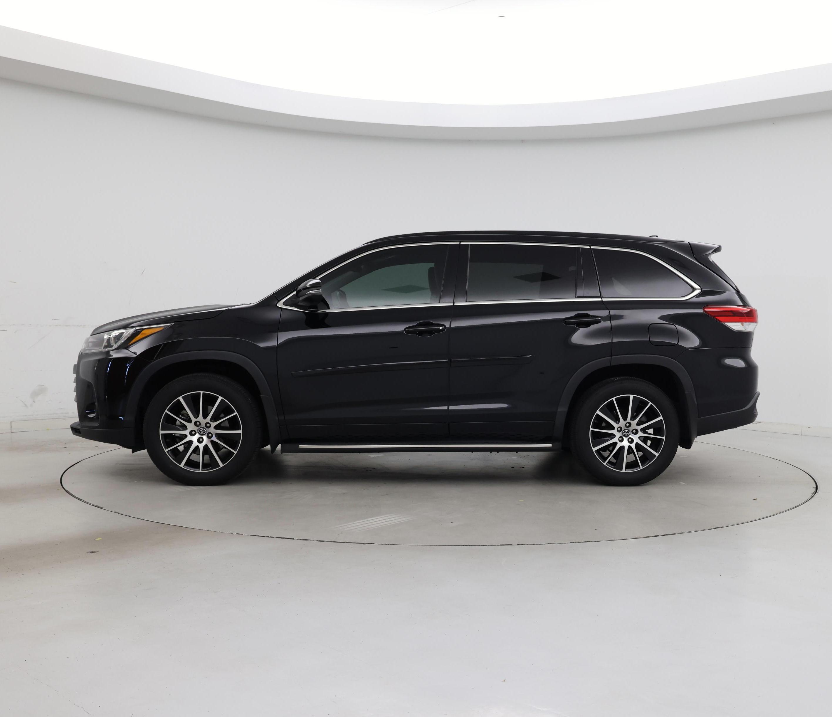 Thumbnail: 2018 Toyota Highlander - 3