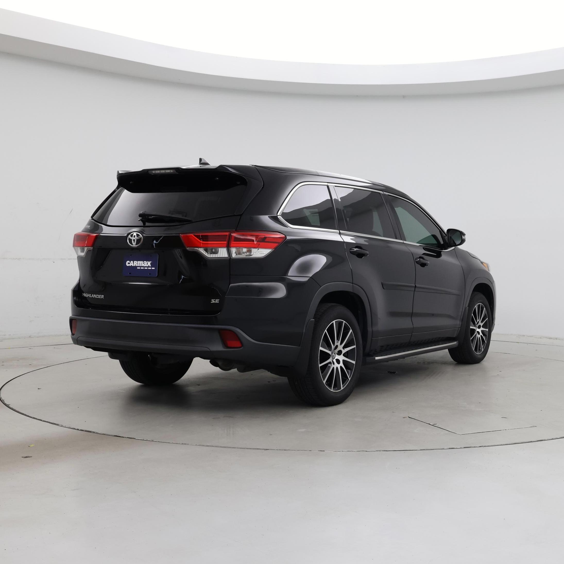 Thumbnail: 2018 Toyota Highlander - 8