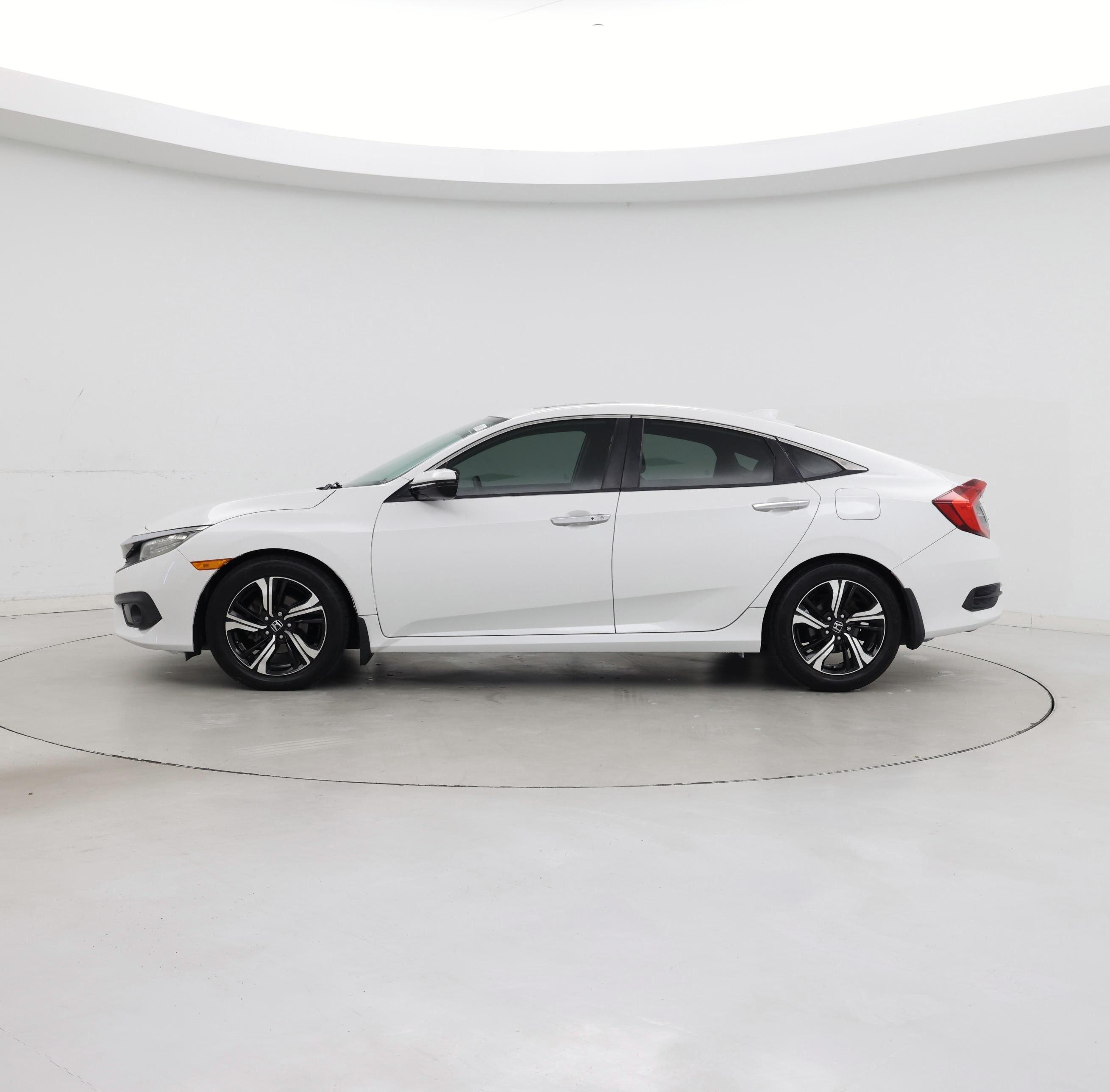 Thumbnail: 2016 Honda Civic - 3