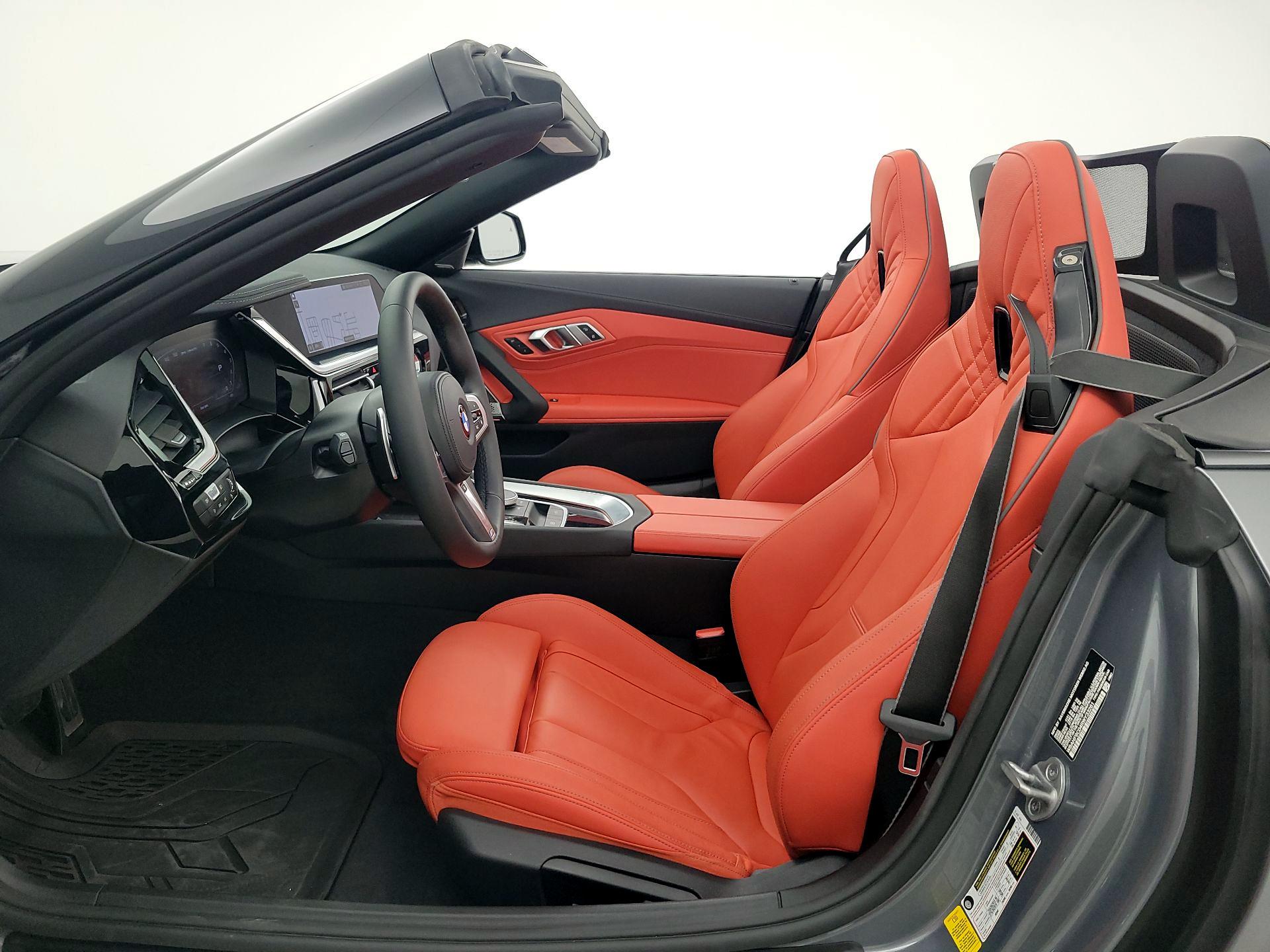 Thumbnail: 2024 BMW Z4 - 11