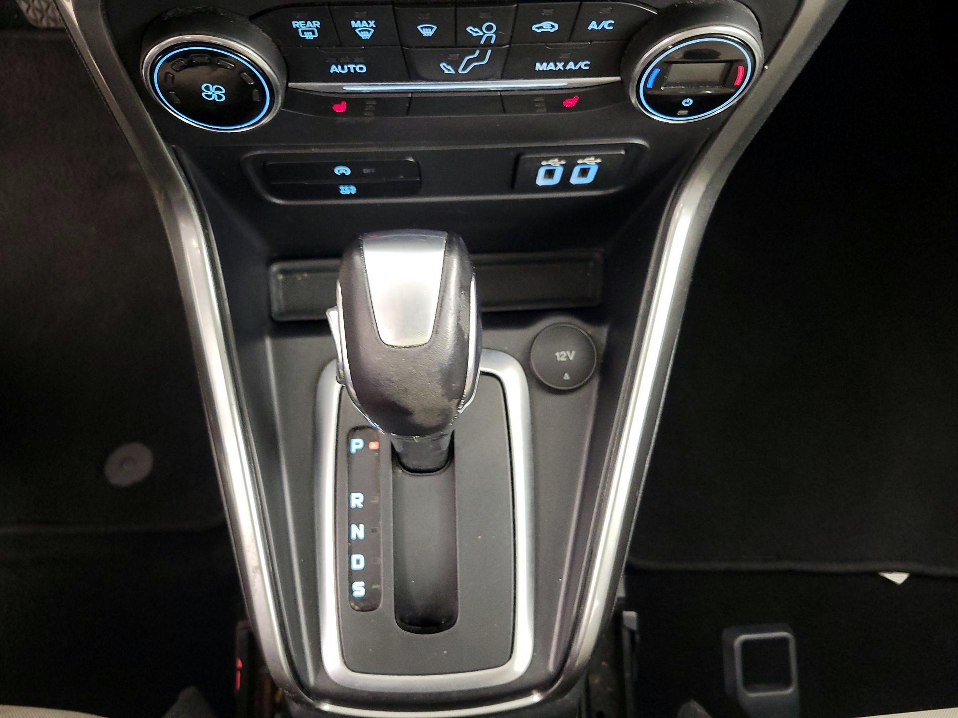 Thumbnail: 2018 Ford EcoSport - 17