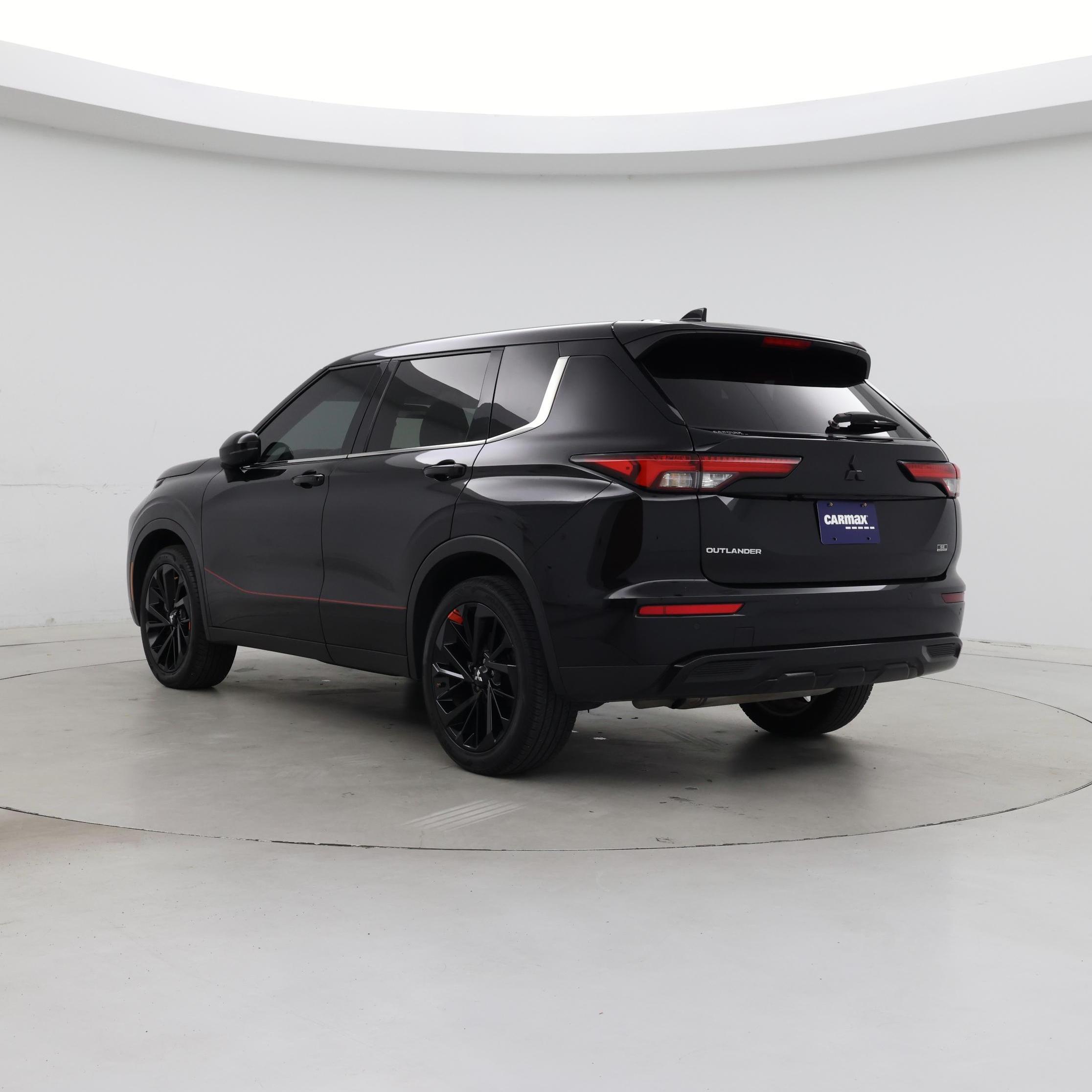 Thumbnail: 2024 Mitsubishi Outlander - 2