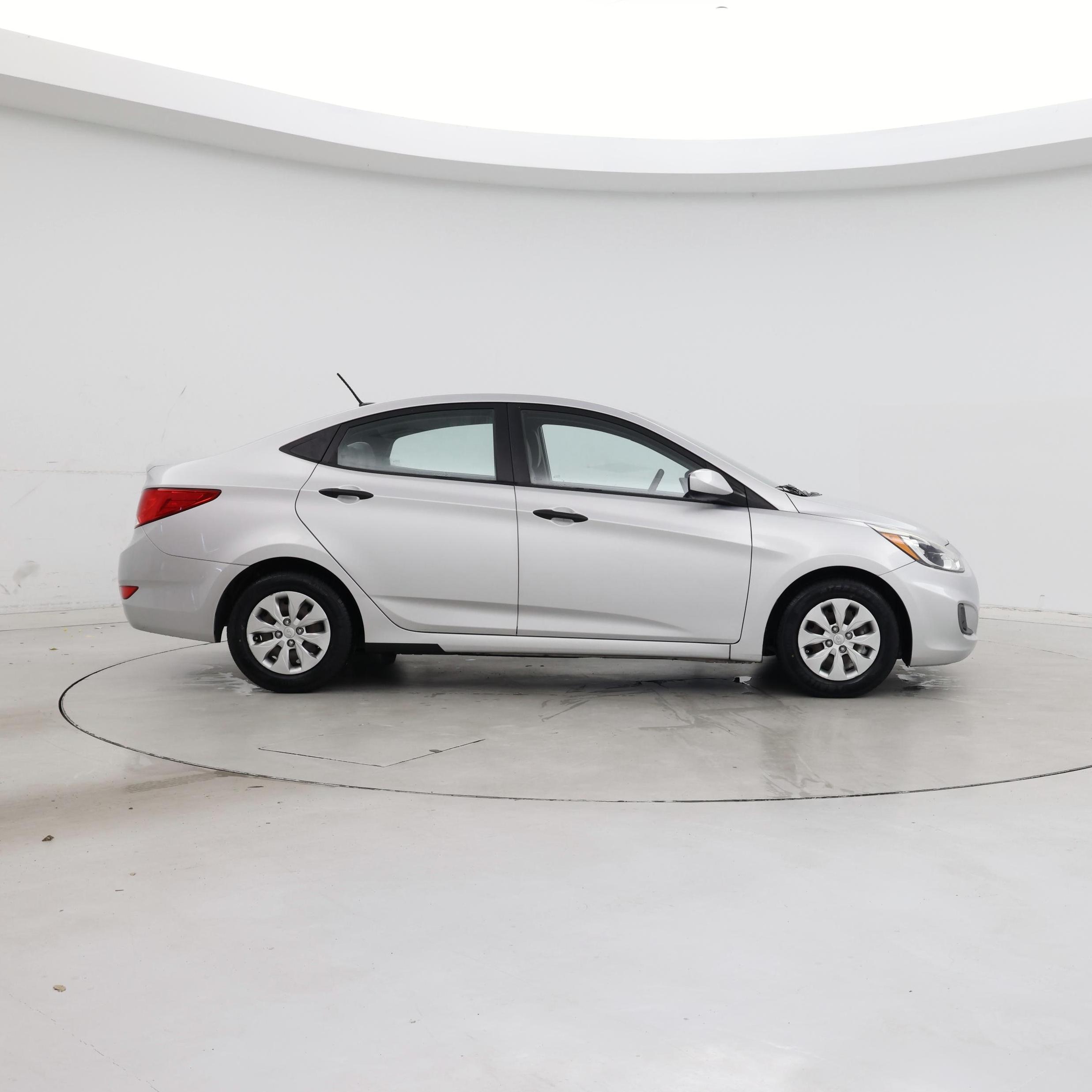 Thumbnail: 2016 Hyundai Accent - 7