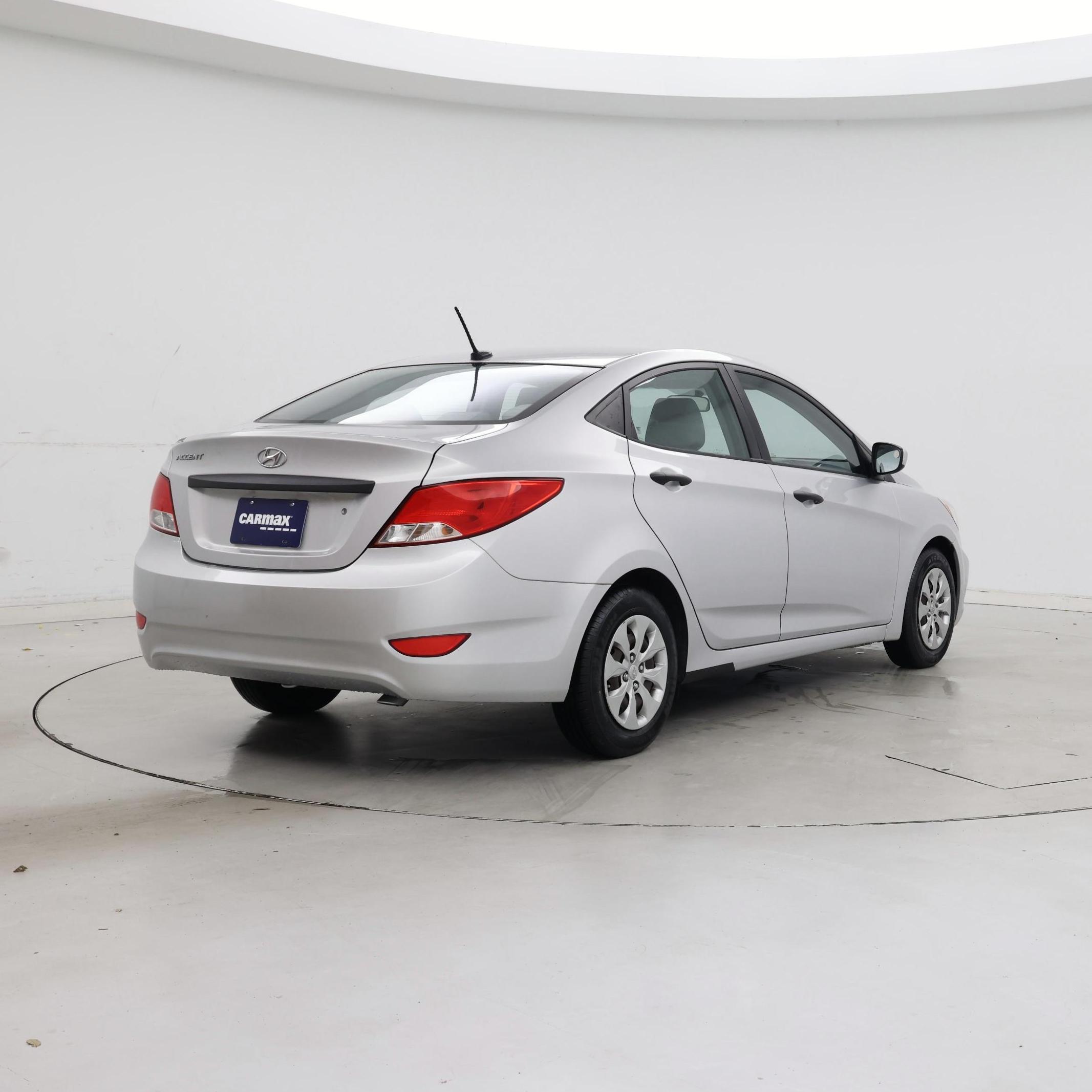 Thumbnail: 2016 Hyundai Accent - 8