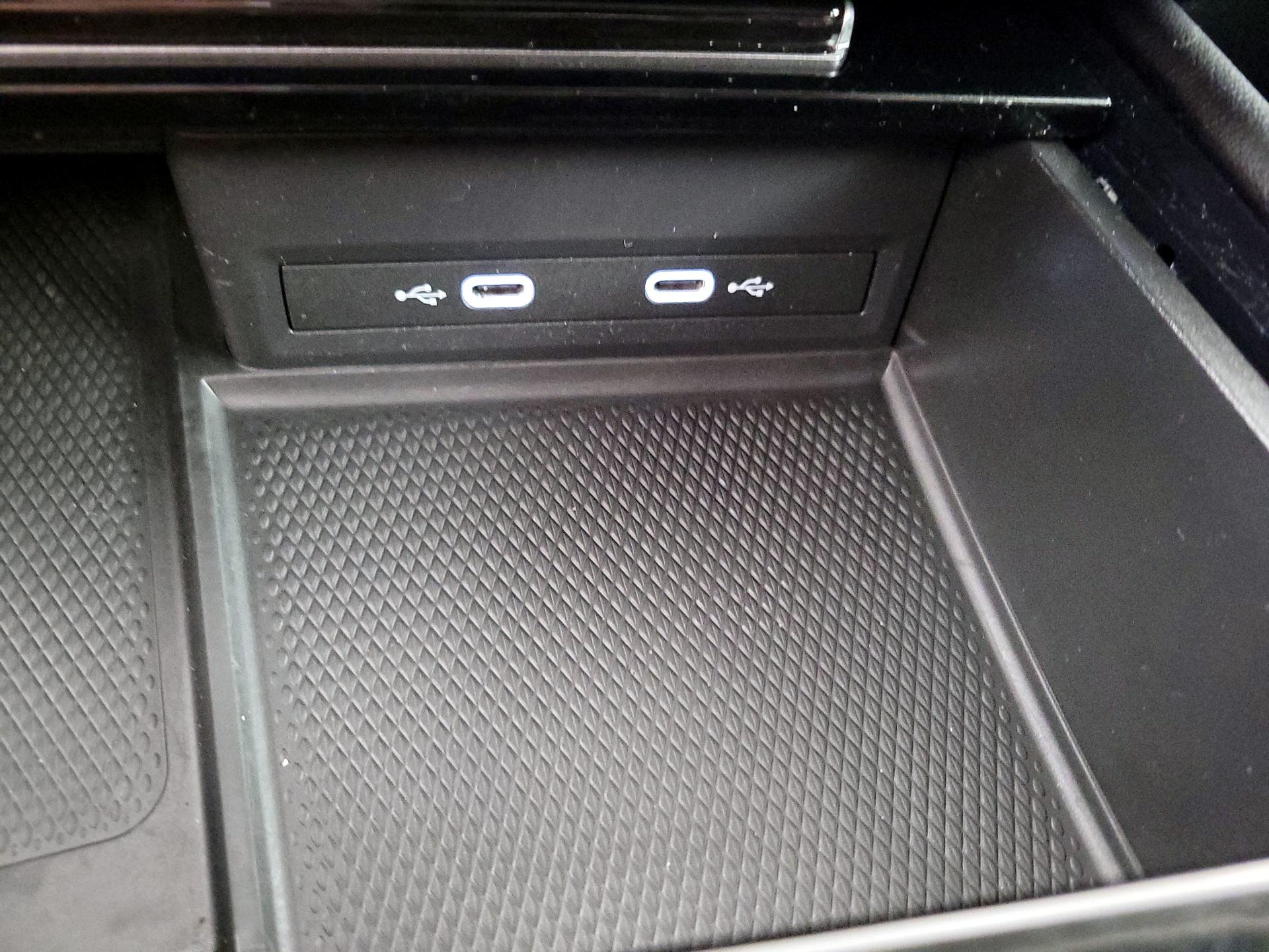 Thumbnail: 2024 Volkswagen Atlas - 18