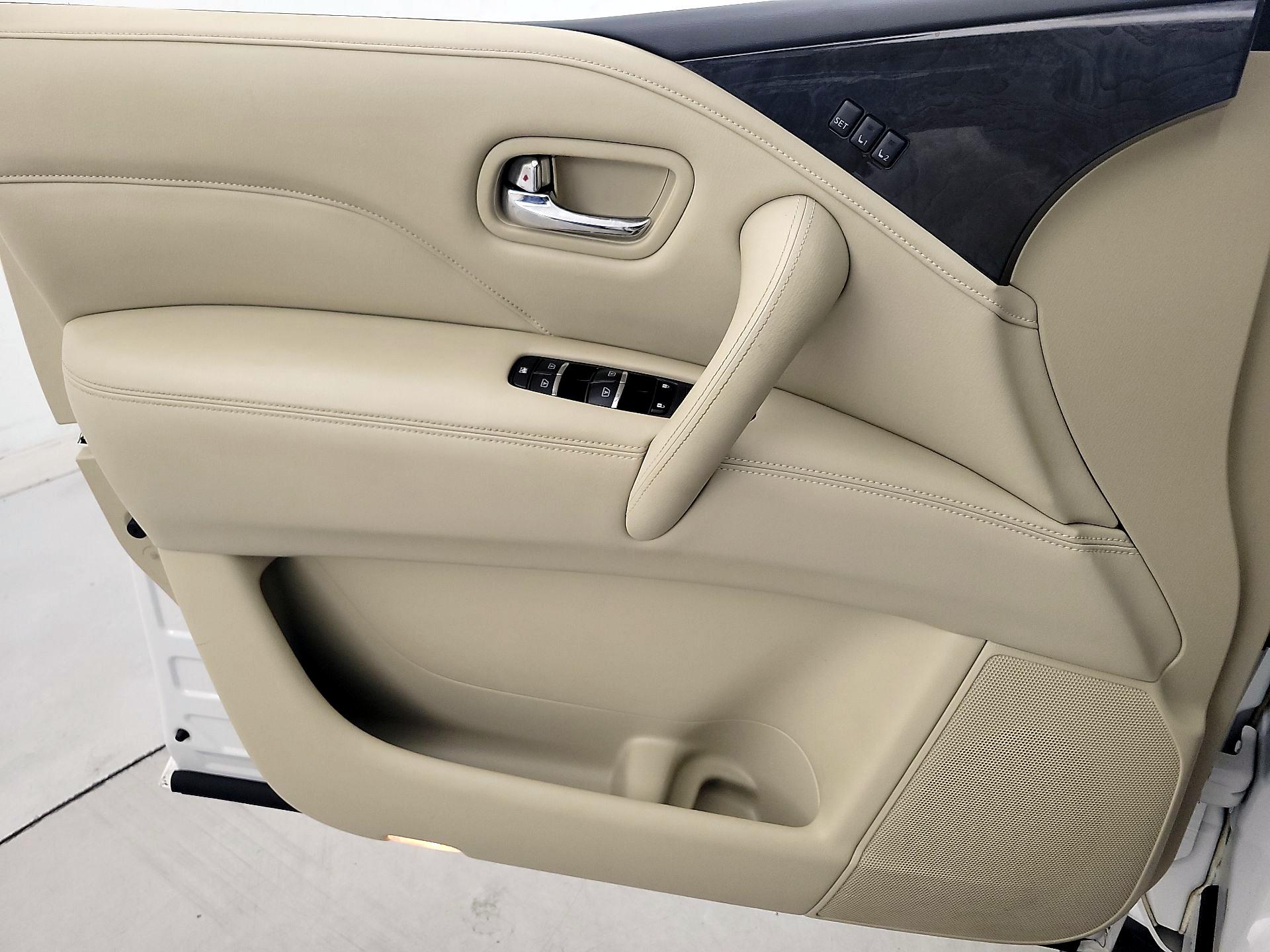 Thumbnail: 2020 INFINITI QX80 - 12