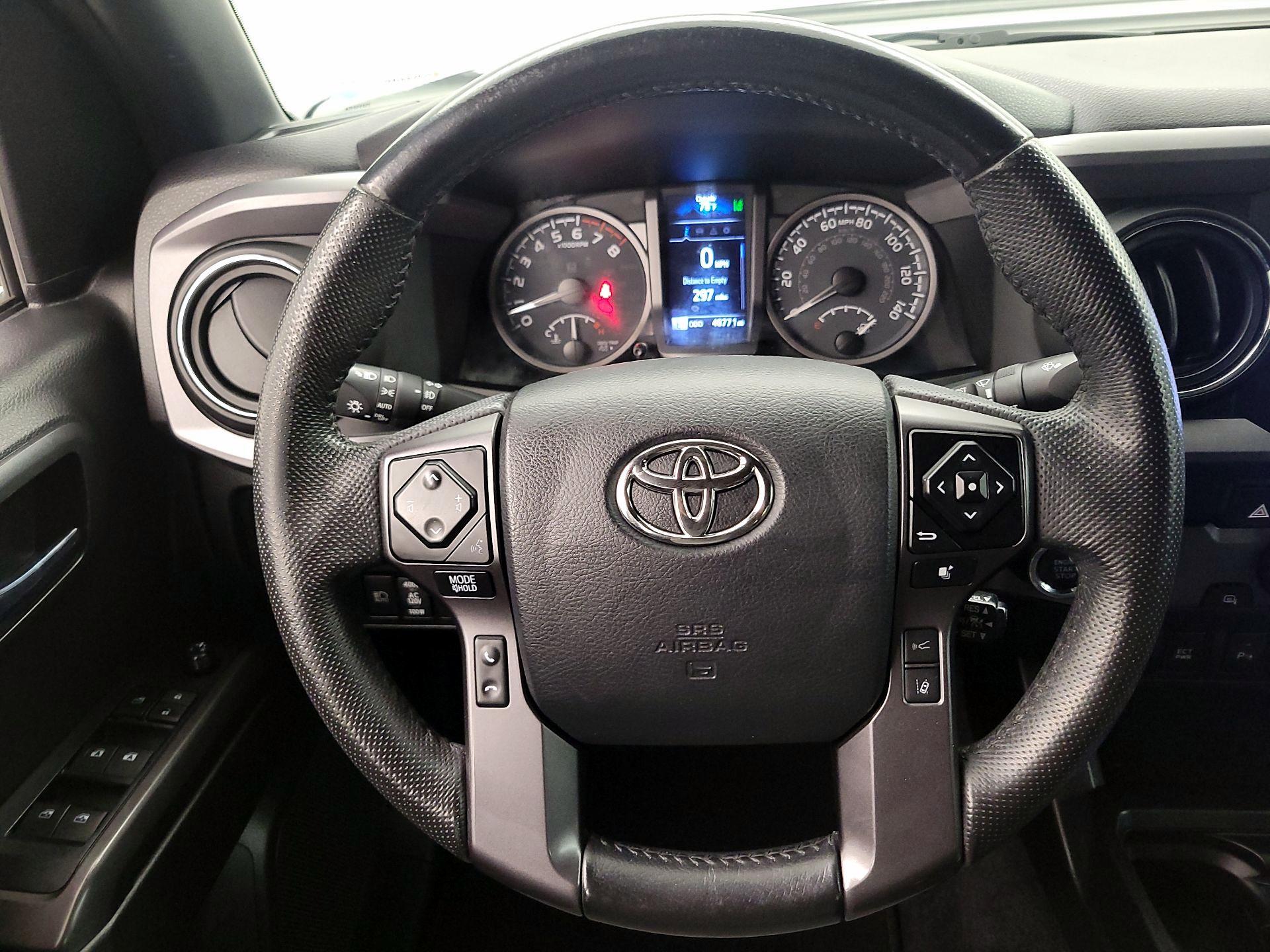 Thumbnail: 2022 Toyota Tacoma - 10