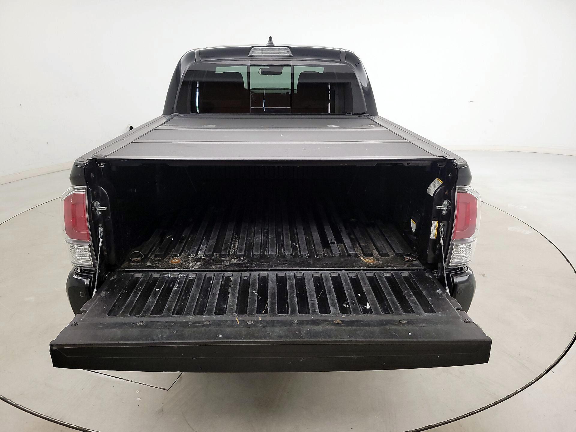 Thumbnail: 2022 Toyota Tacoma - 20