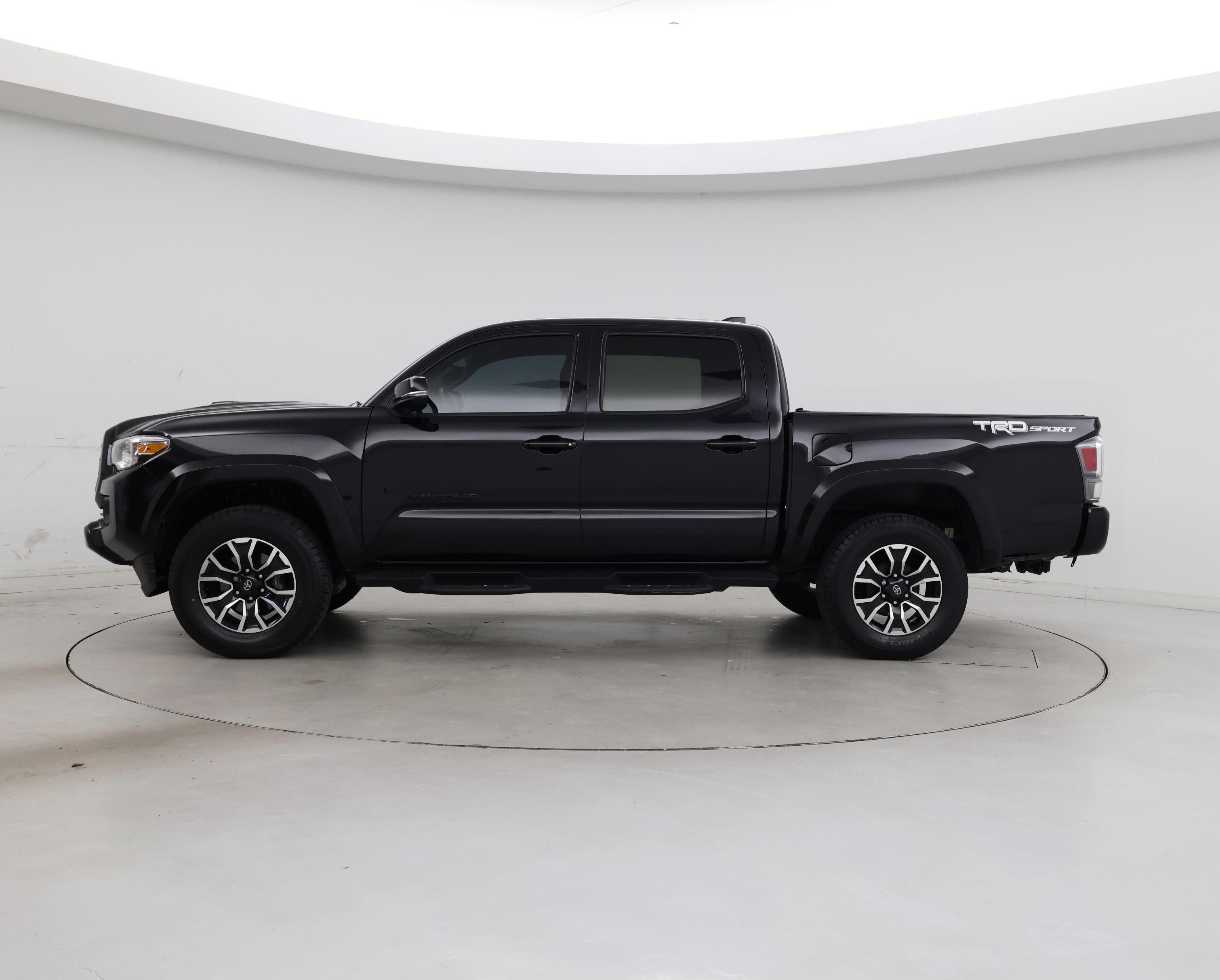 Thumbnail: 2022 Toyota Tacoma - 3