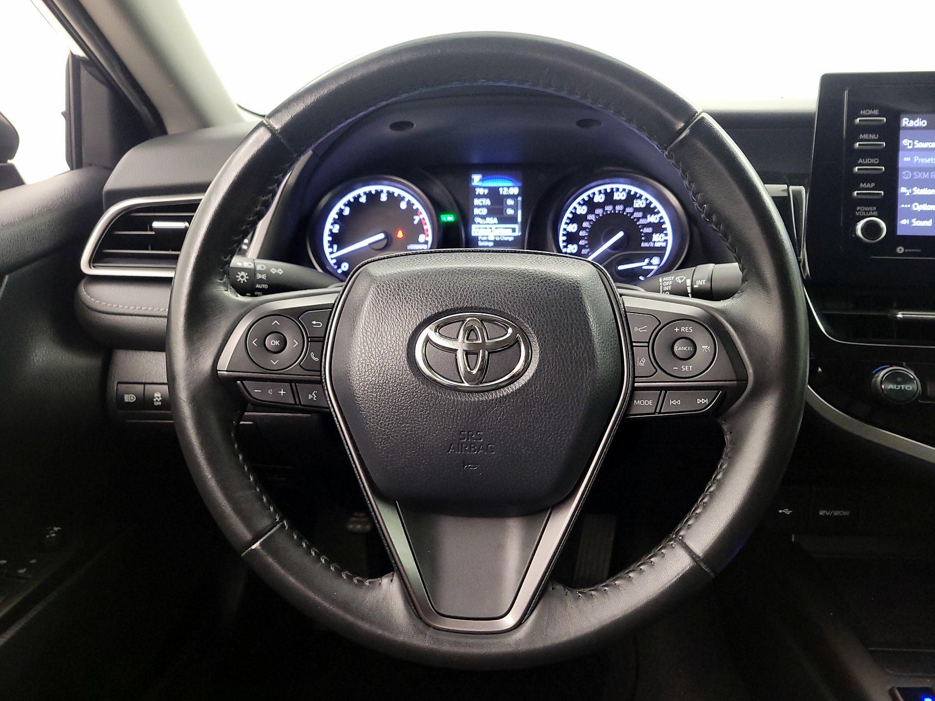 Thumbnail: 2021 Toyota Camry - 10
