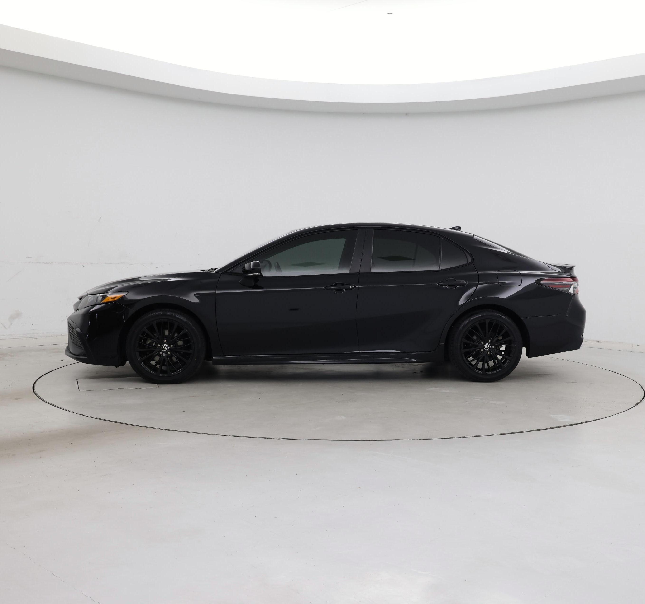 Thumbnail: 2021 Toyota Camry - 3
