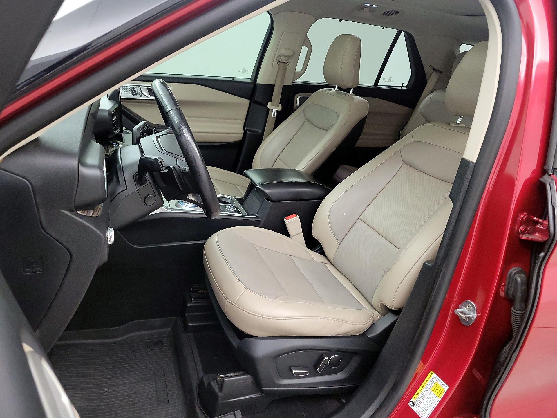 Thumbnail: 2020 Ford Explorer - 11