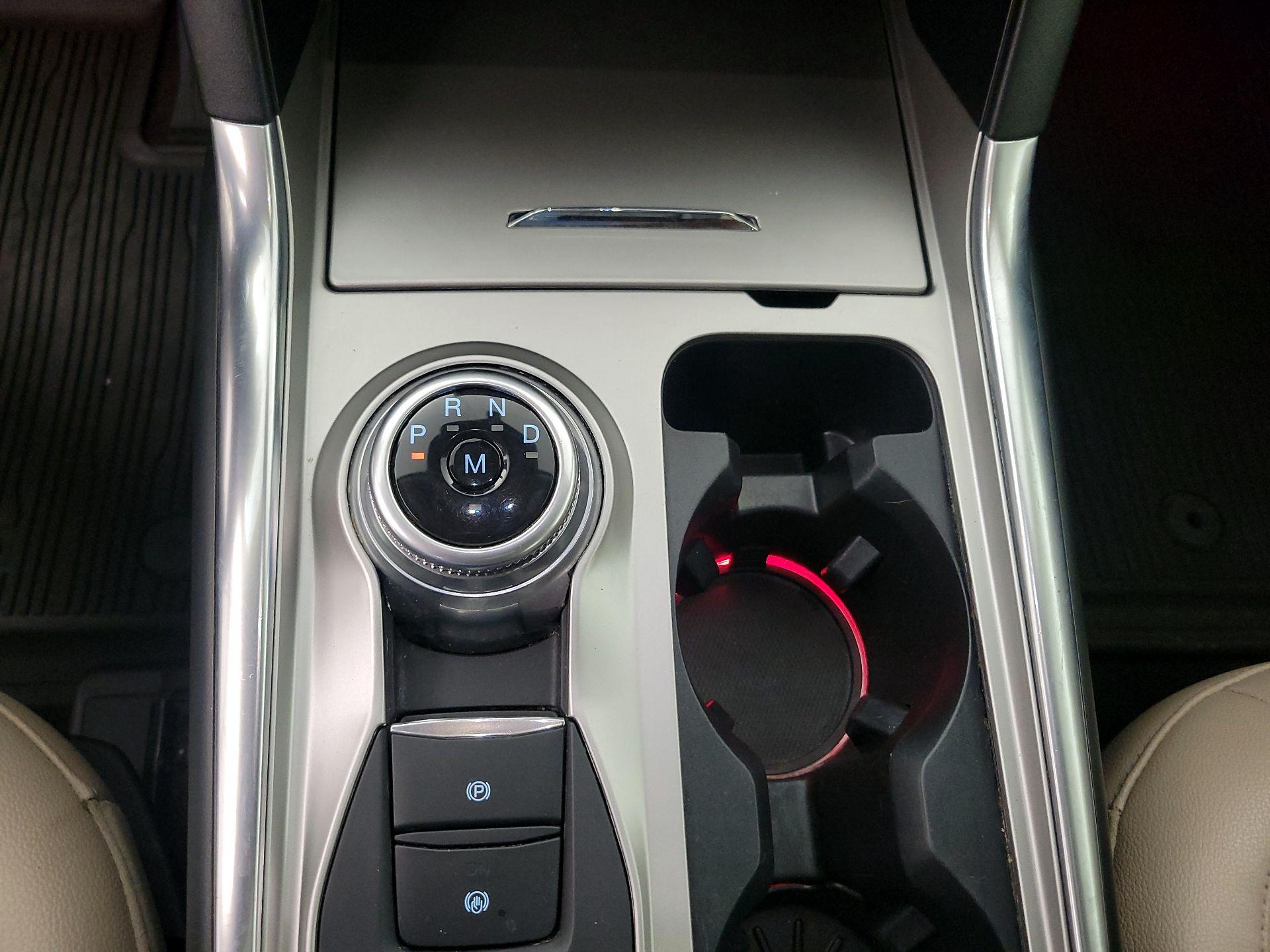 Thumbnail: 2020 Ford Explorer - 18