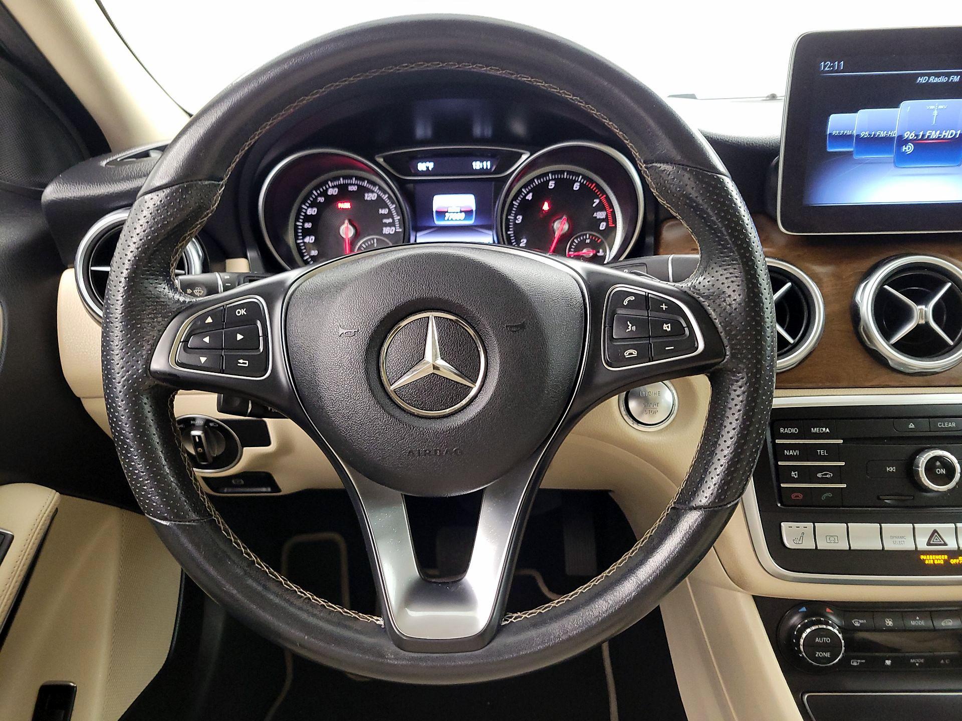 Thumbnail: 2019 Mercedes-Benz GLA - 10