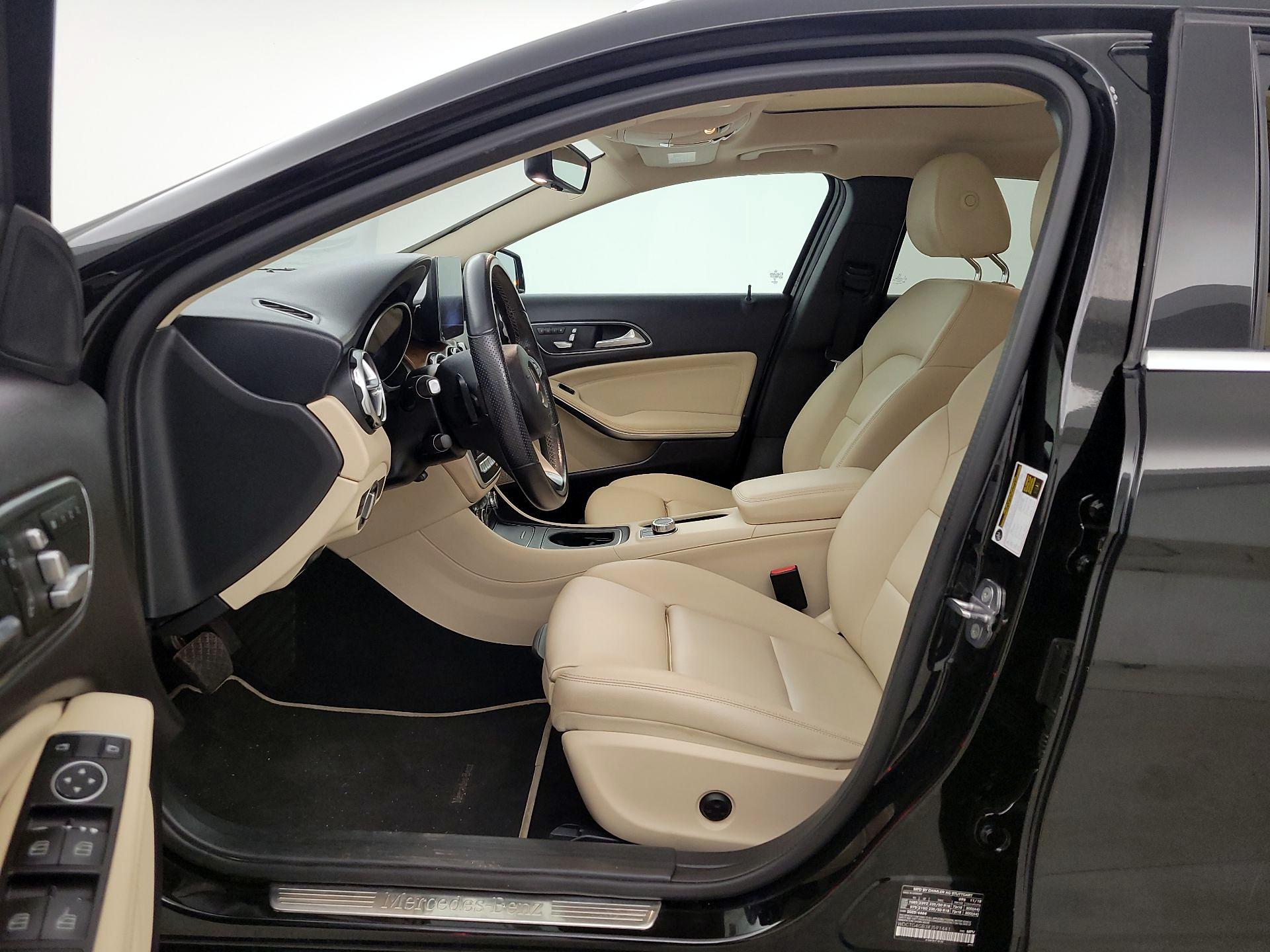 Thumbnail: 2019 Mercedes-Benz GLA - 11
