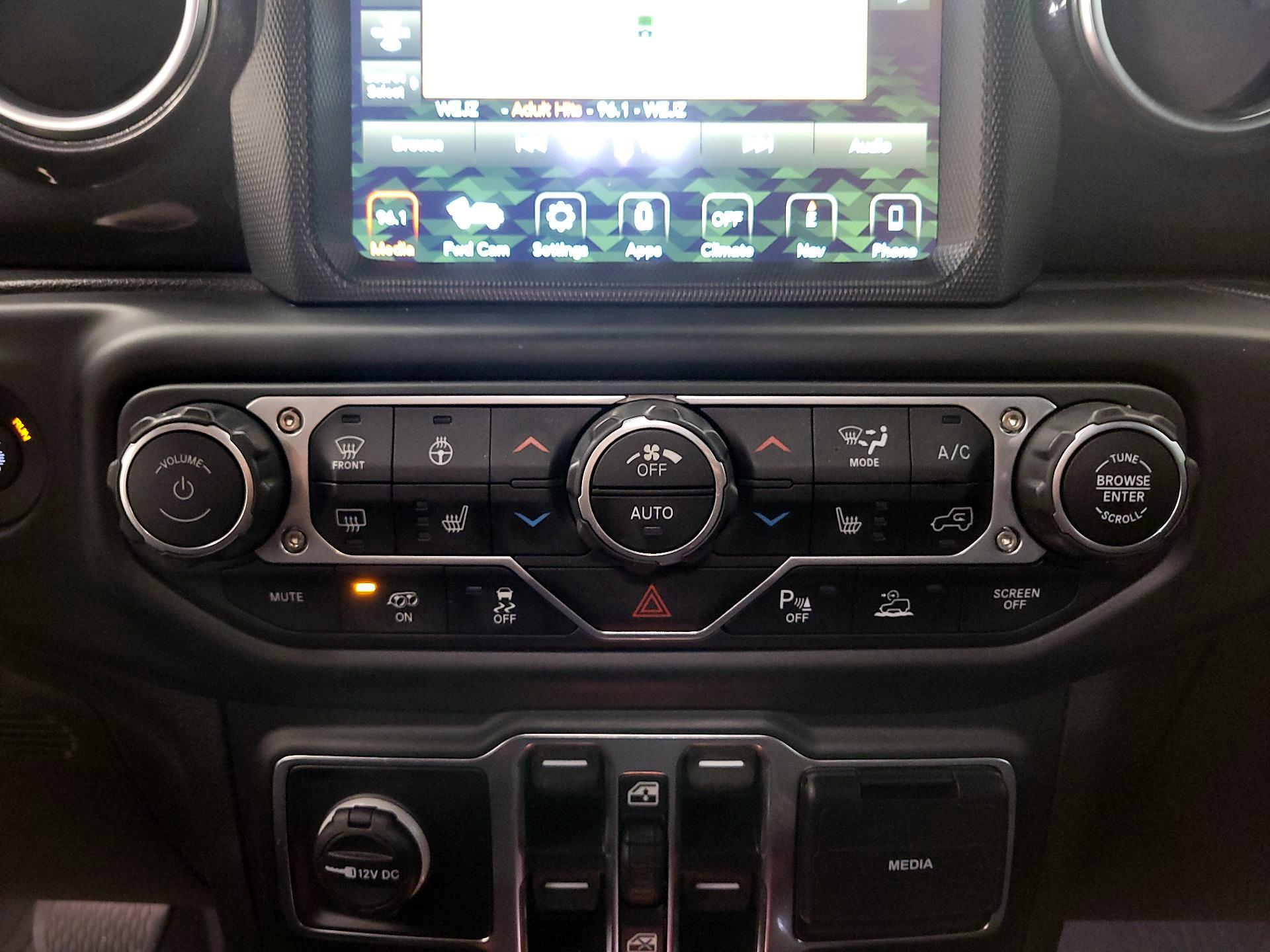 Thumbnail: 2021 Jeep Wrangler - 17