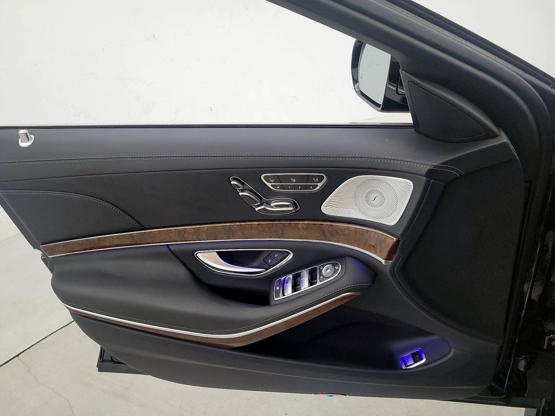 Thumbnail: 2015 Mercedes-Benz S-Class - 12