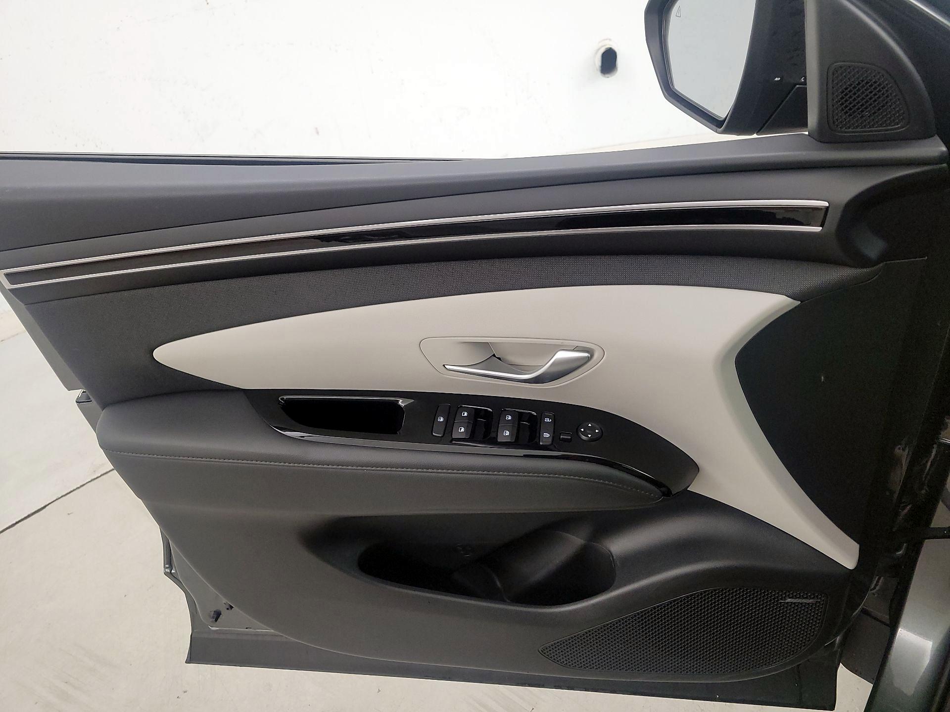 Thumbnail: 2022 Hyundai Tucson - 12