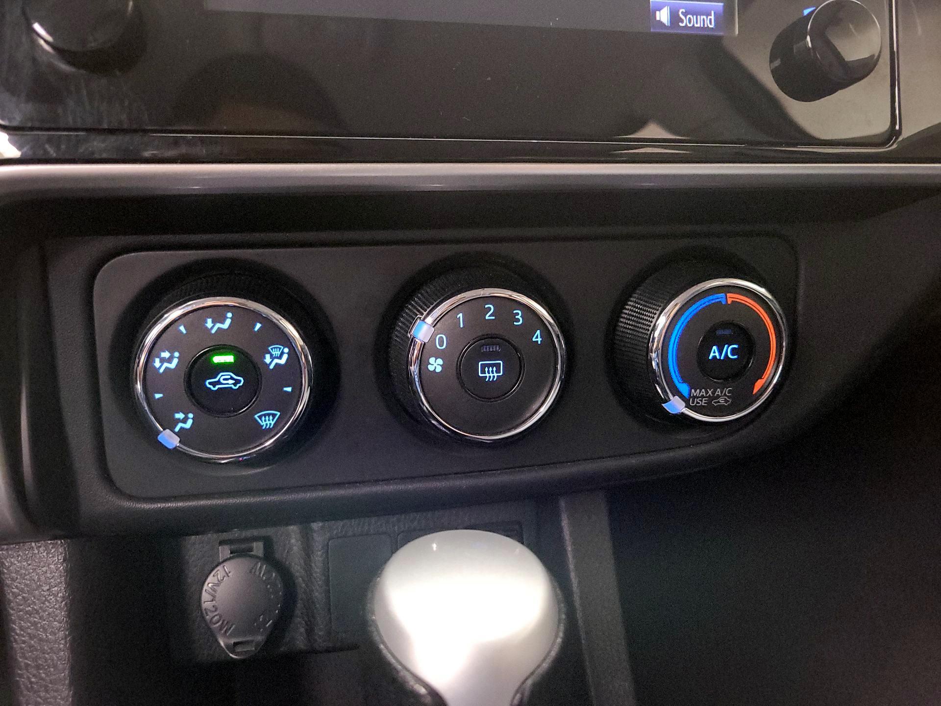 Thumbnail: 2019 Toyota Corolla - 16