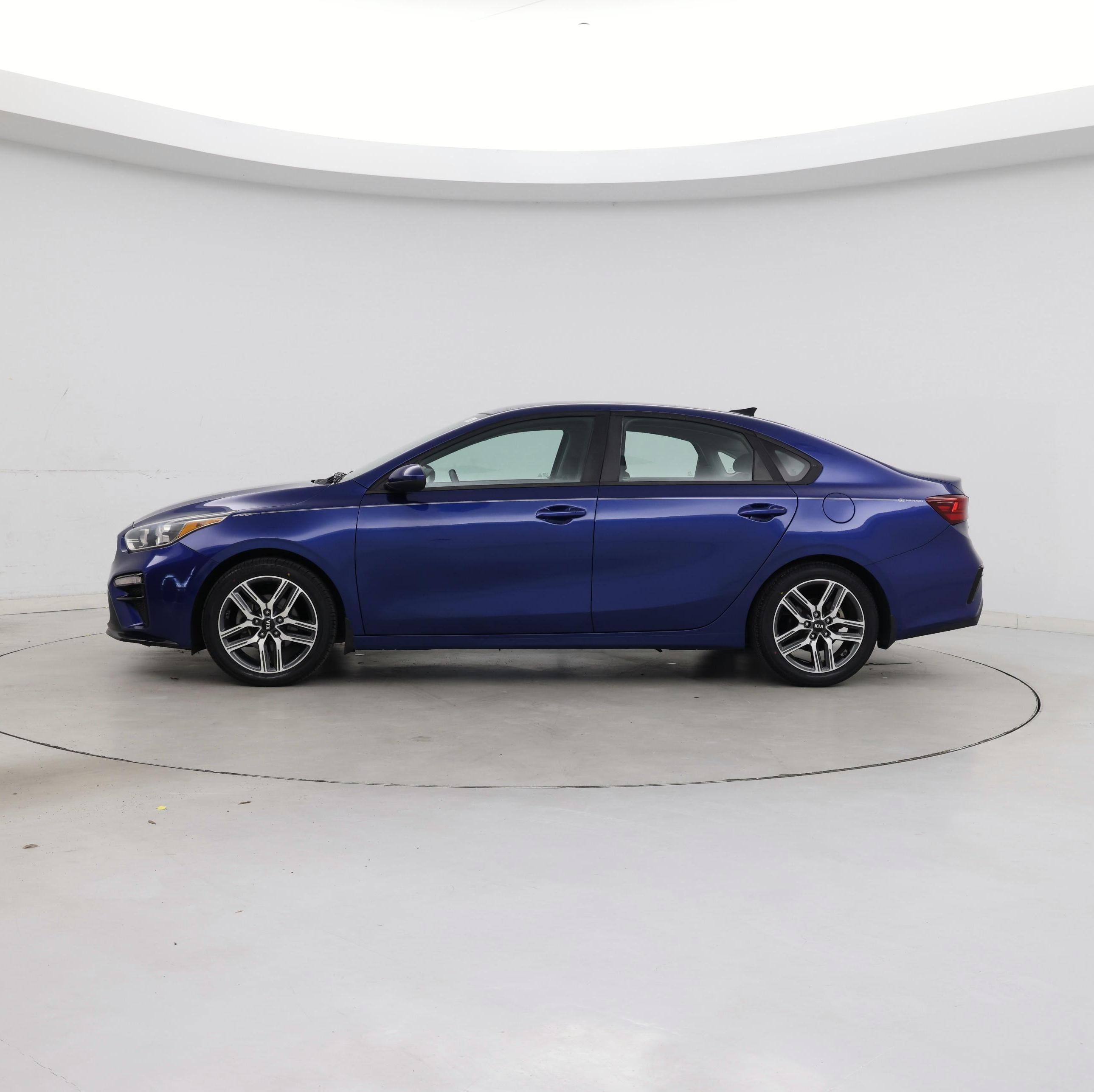 Thumbnail: 2019 Kia Forte - 3