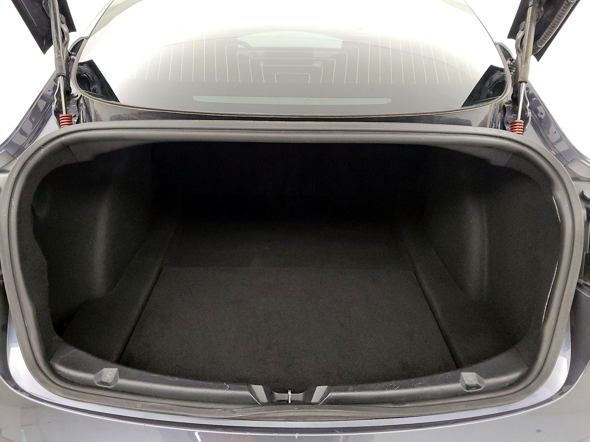 Thumbnail: 2019 Tesla Model 3 - 20