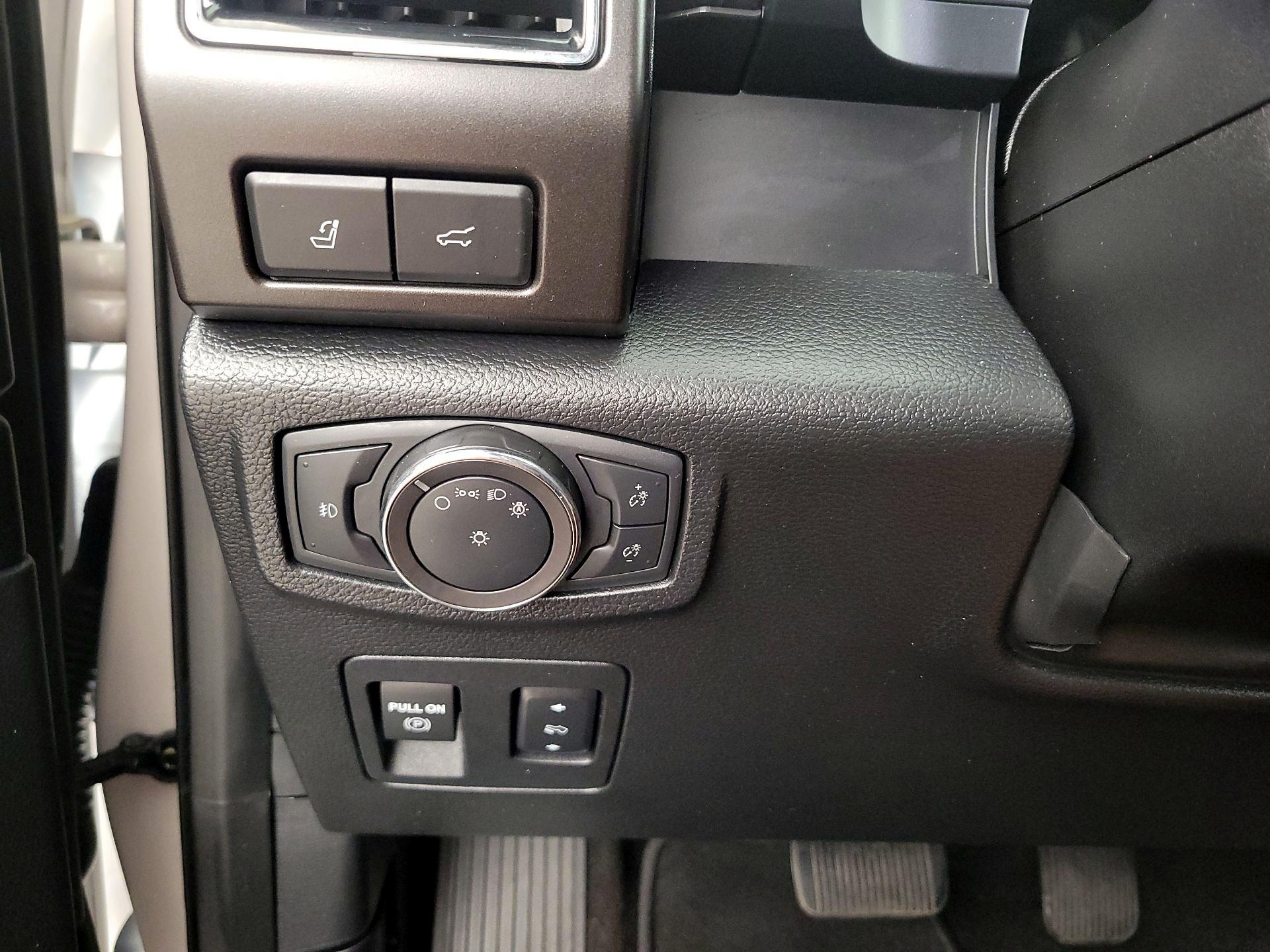 Thumbnail: 2018 Ford Expedition - 13