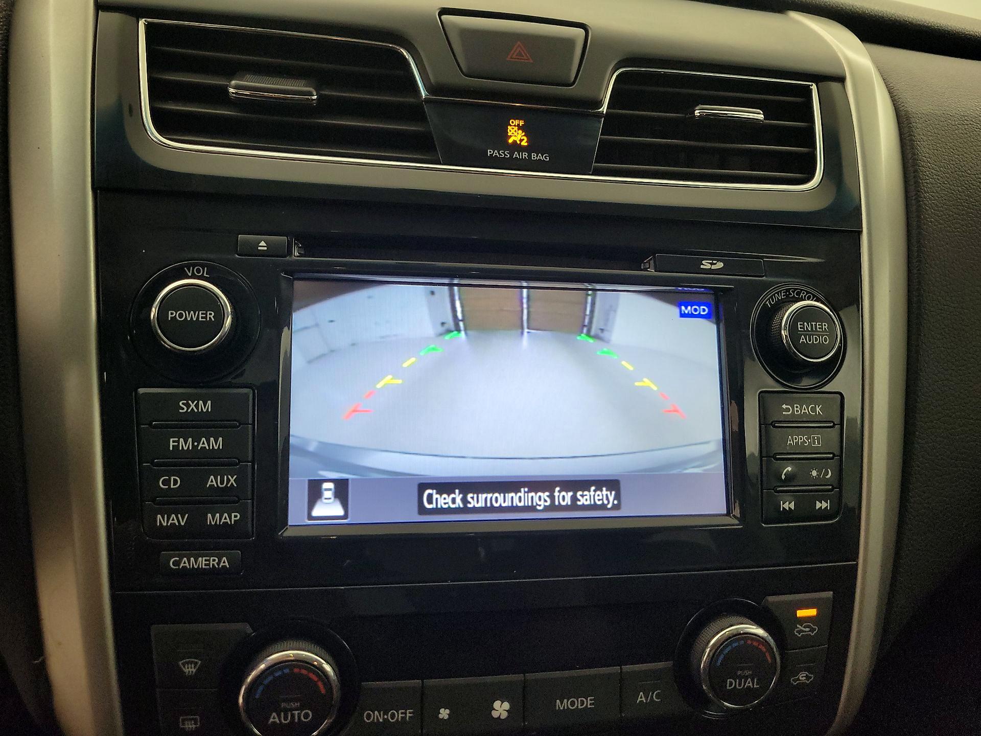 Thumbnail: 2014 Nissan Altima - 15