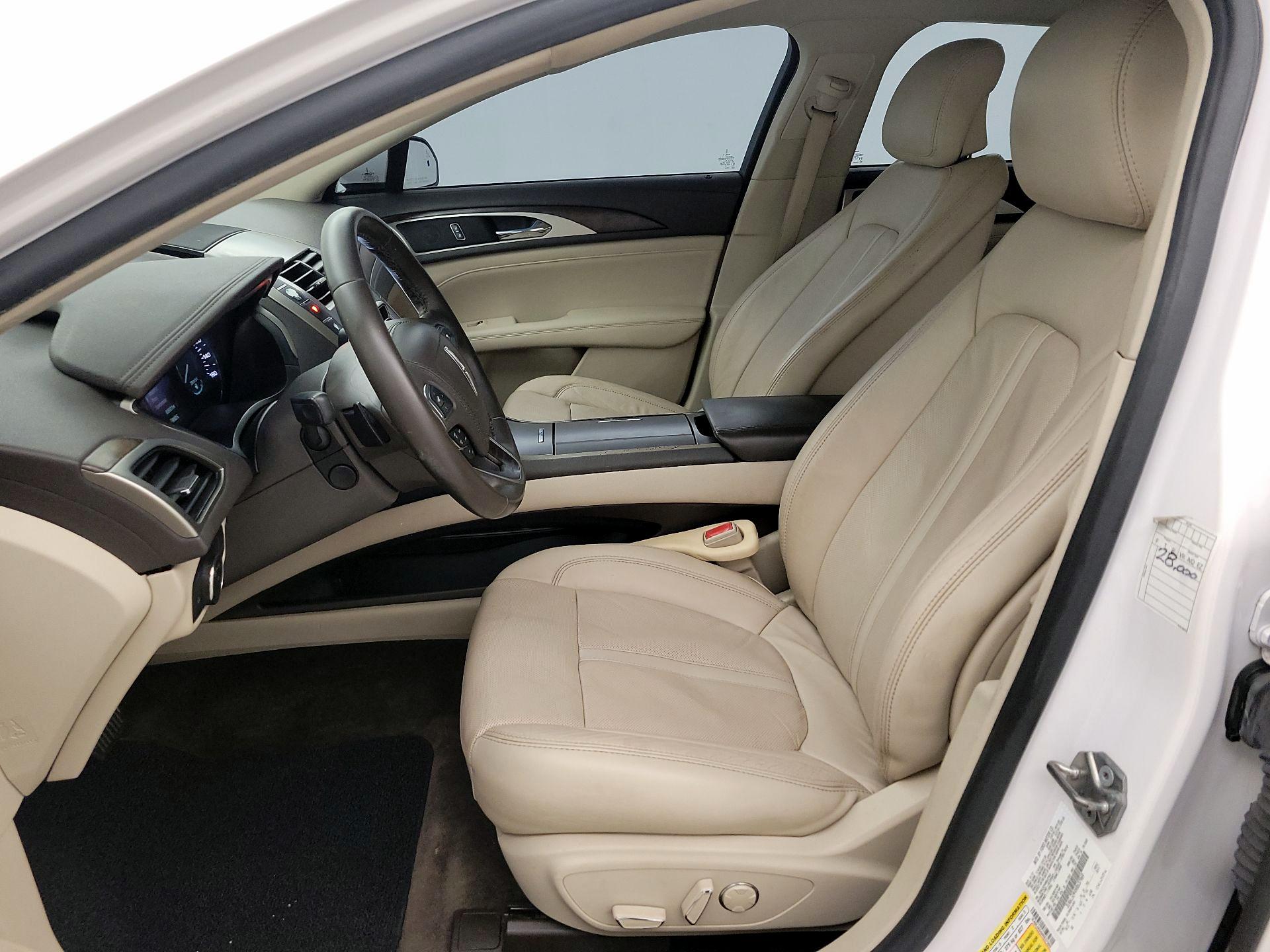 Thumbnail: 2017 Lincoln MKZ - 11