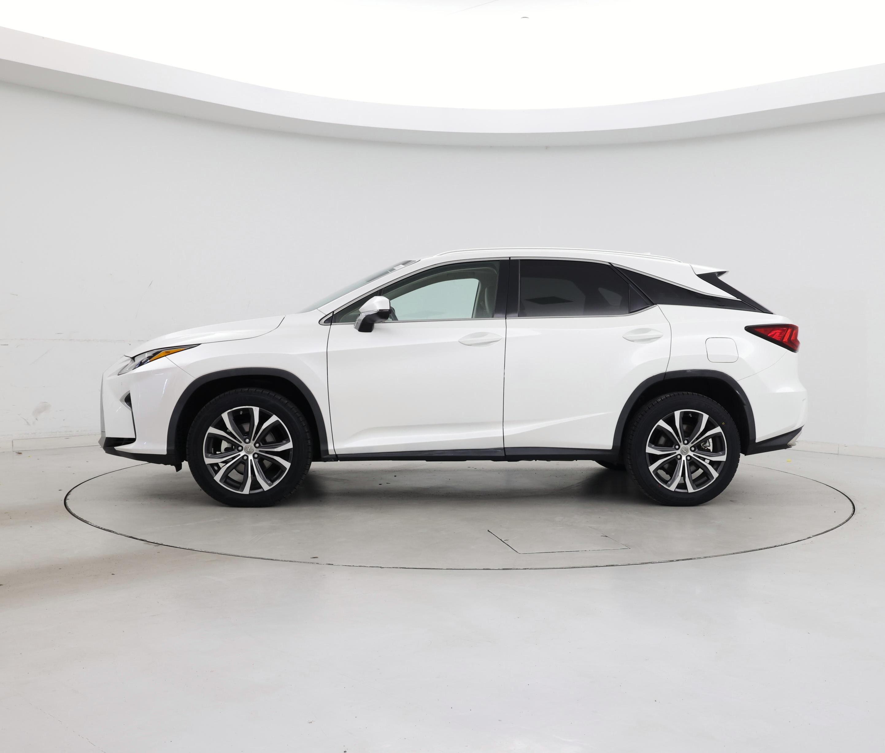Thumbnail: 2017 Lexus RX - 3